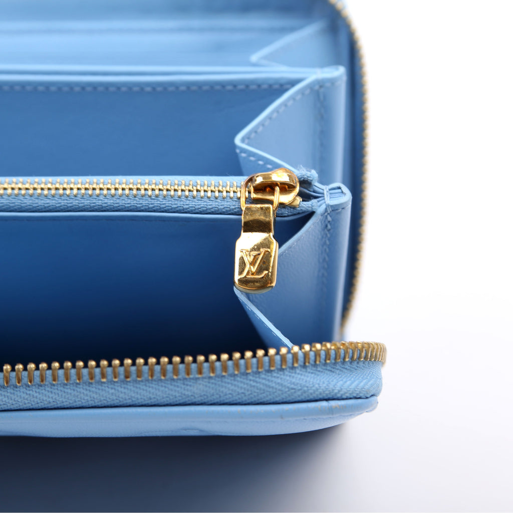 Coussin Zippy Wallet Lambskin Blue