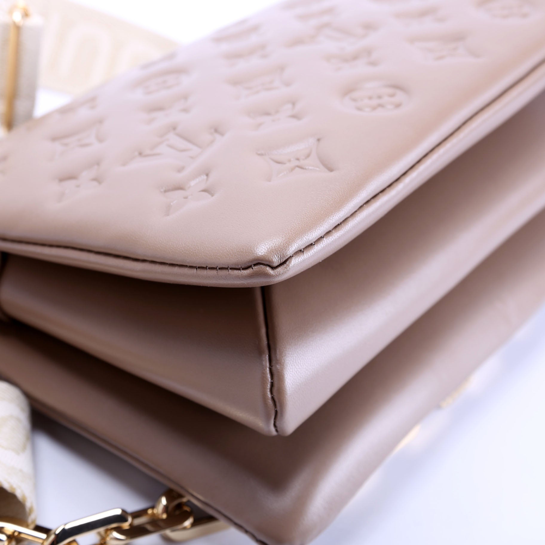 Coussin PM NV Lambskin Tan