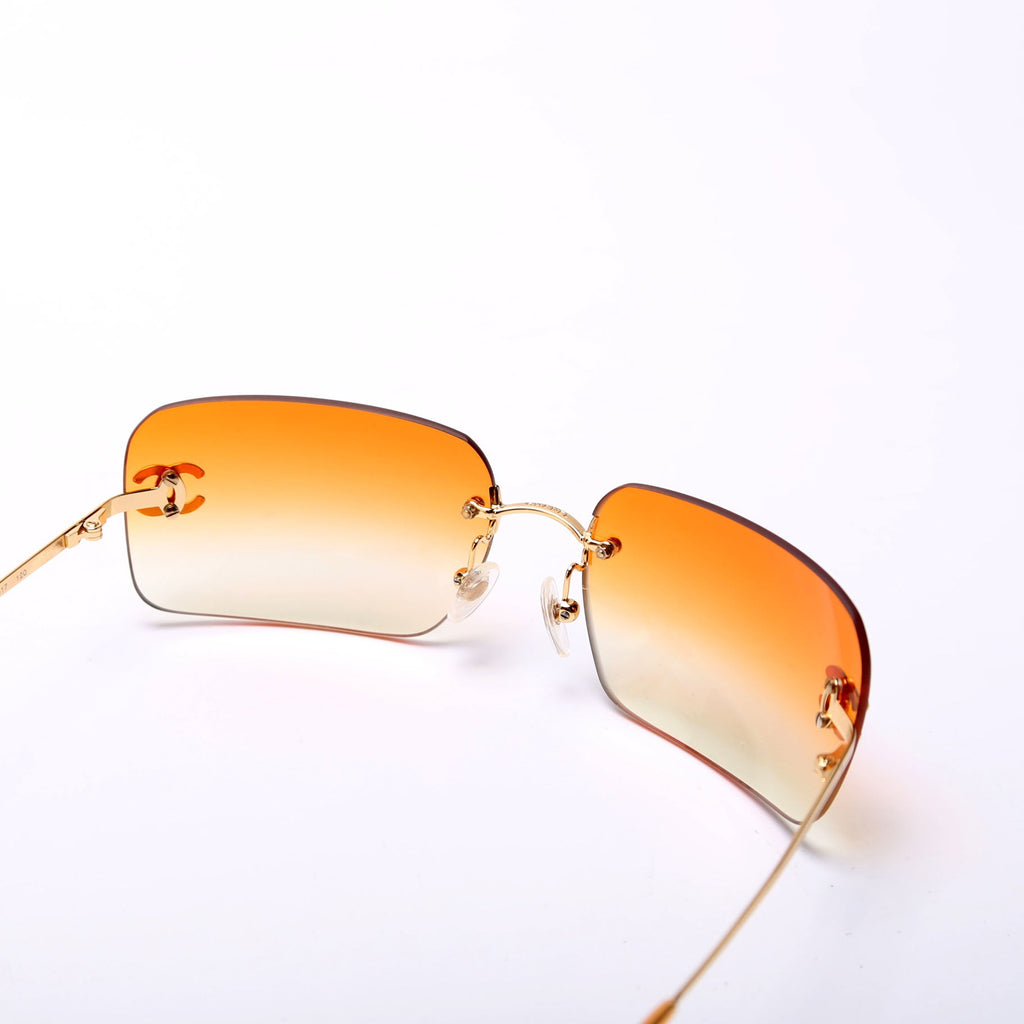 4017 D Rhinestone Logo Sunglasses Orange/Gold