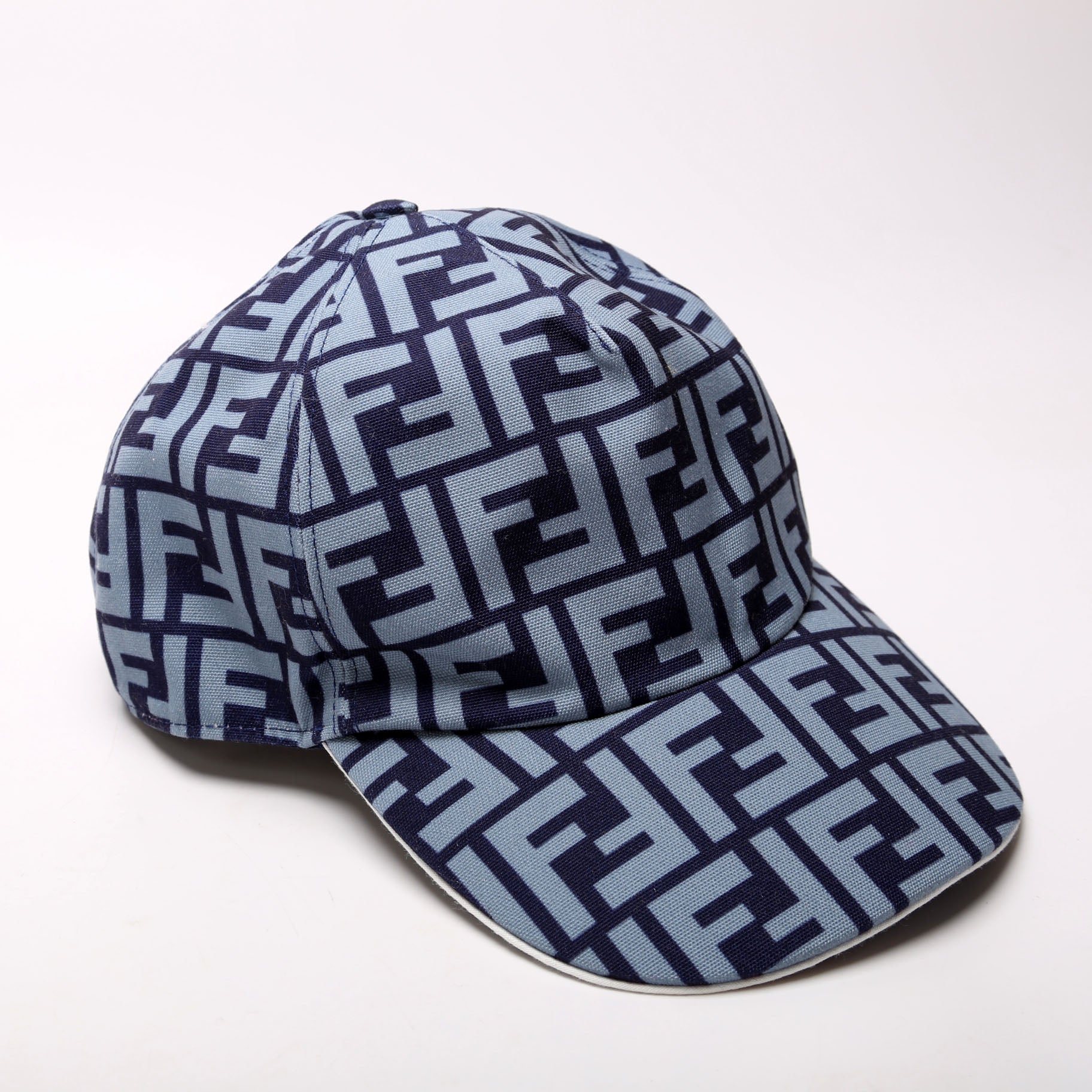 Fendi FXQ768 Zucca Baseball Cap Hat Size 58 Navy