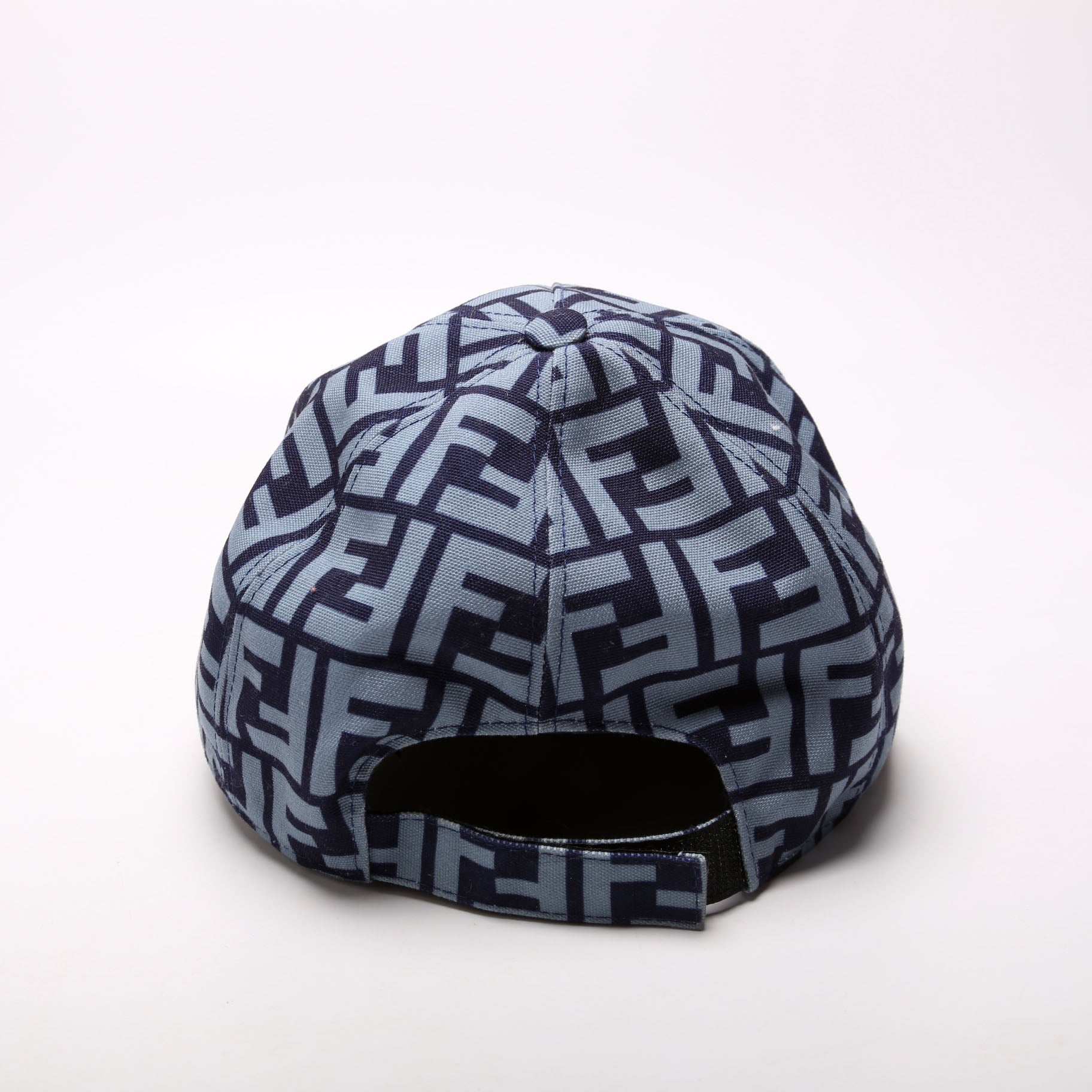 Fendi FXQ768 Zucca Baseball Cap Hat Size 58 Navy