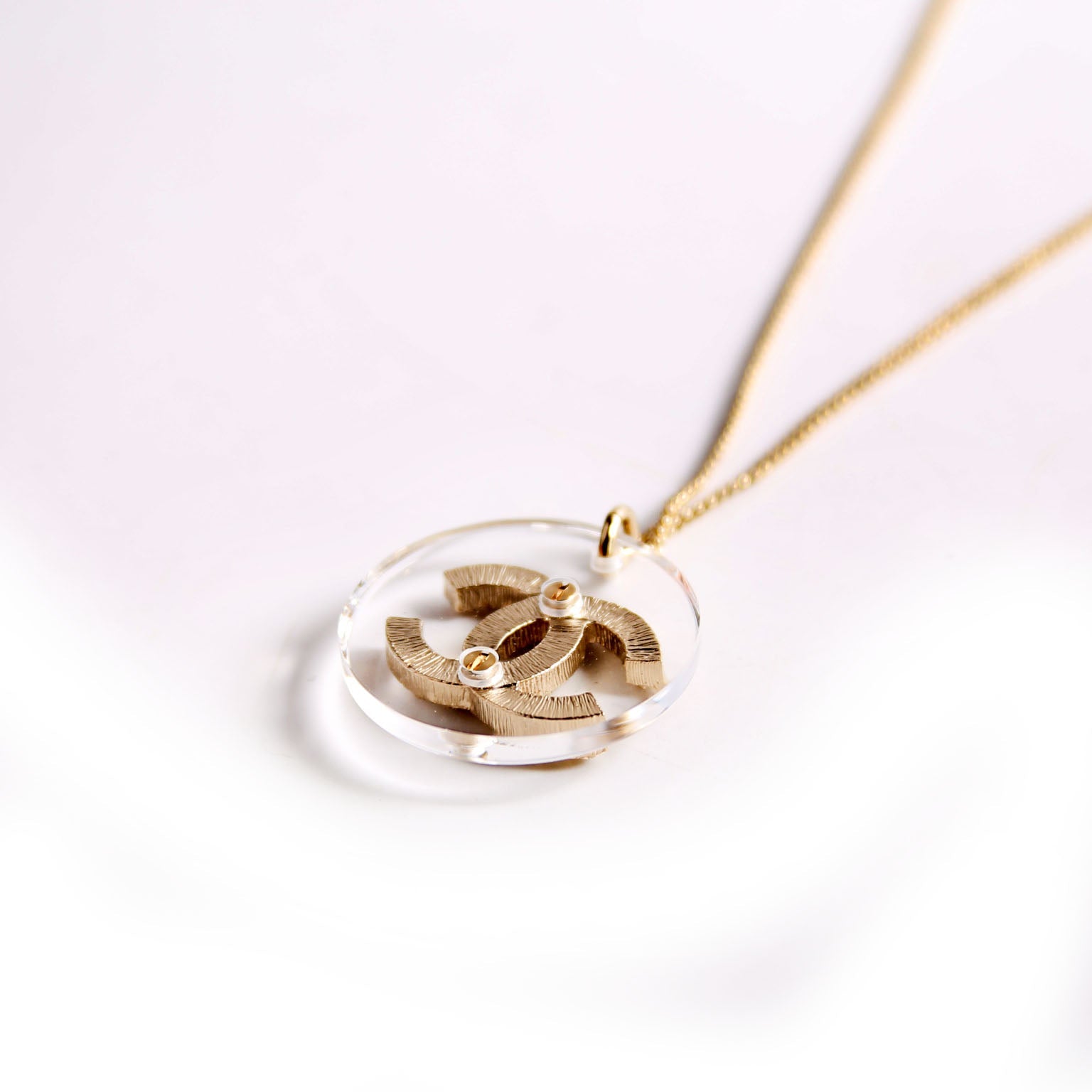 Clear Resin And Pearl CC Pendant Necklace Pearl/Gold