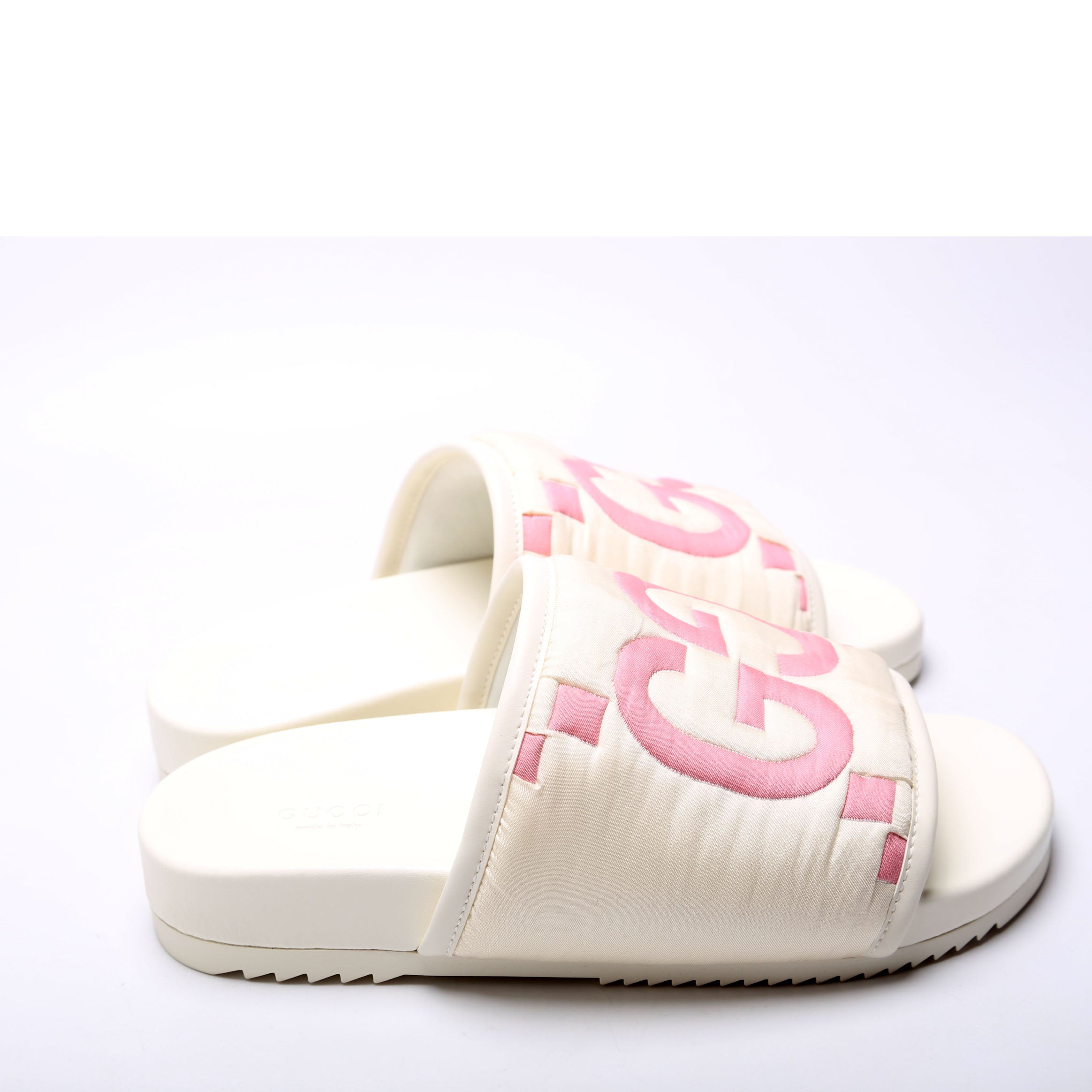 GG Logo Slides Size 39 White and Pink