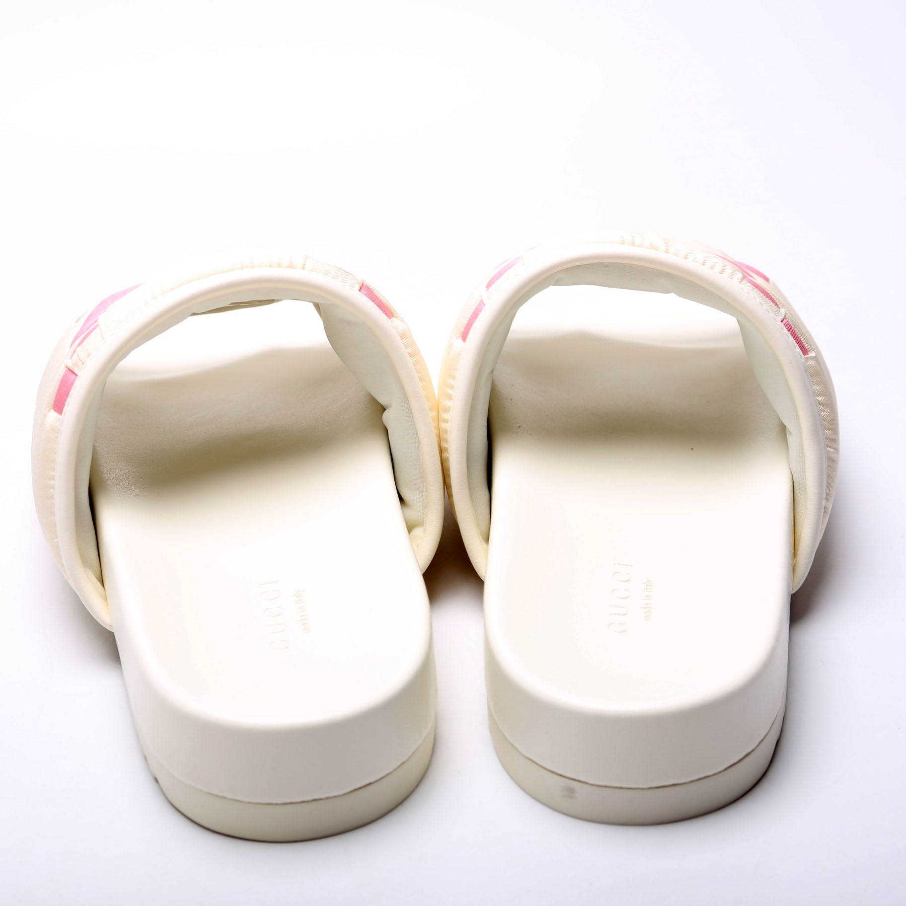 GG Logo Slides Size 39 White and Pink