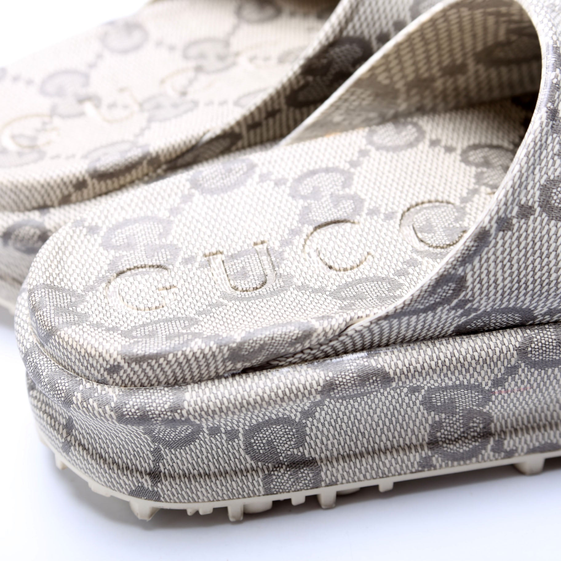Interlocking GG Rubber Slides Size 36 Gray