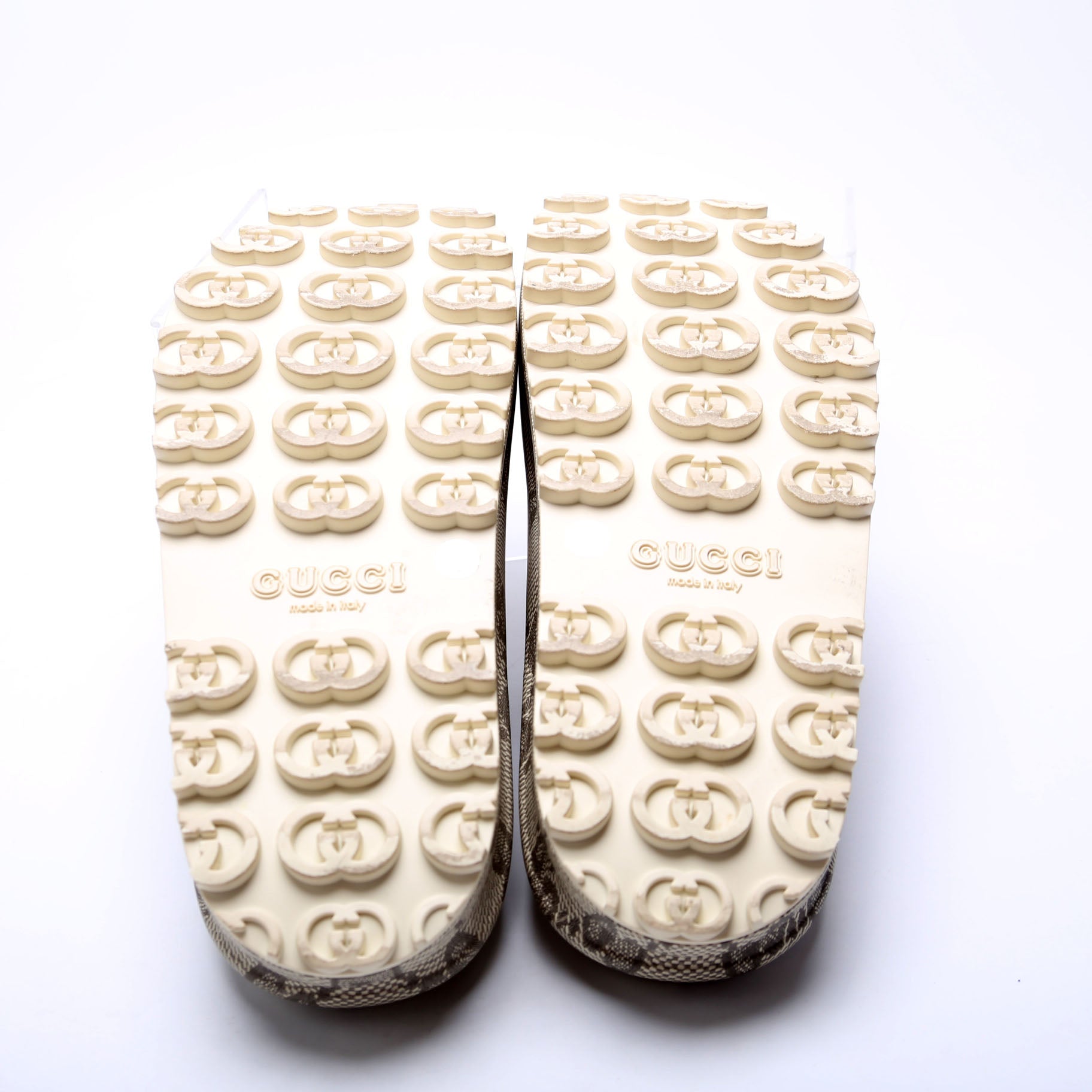 Interlocking GG Rubber Slides Size 36 Gray