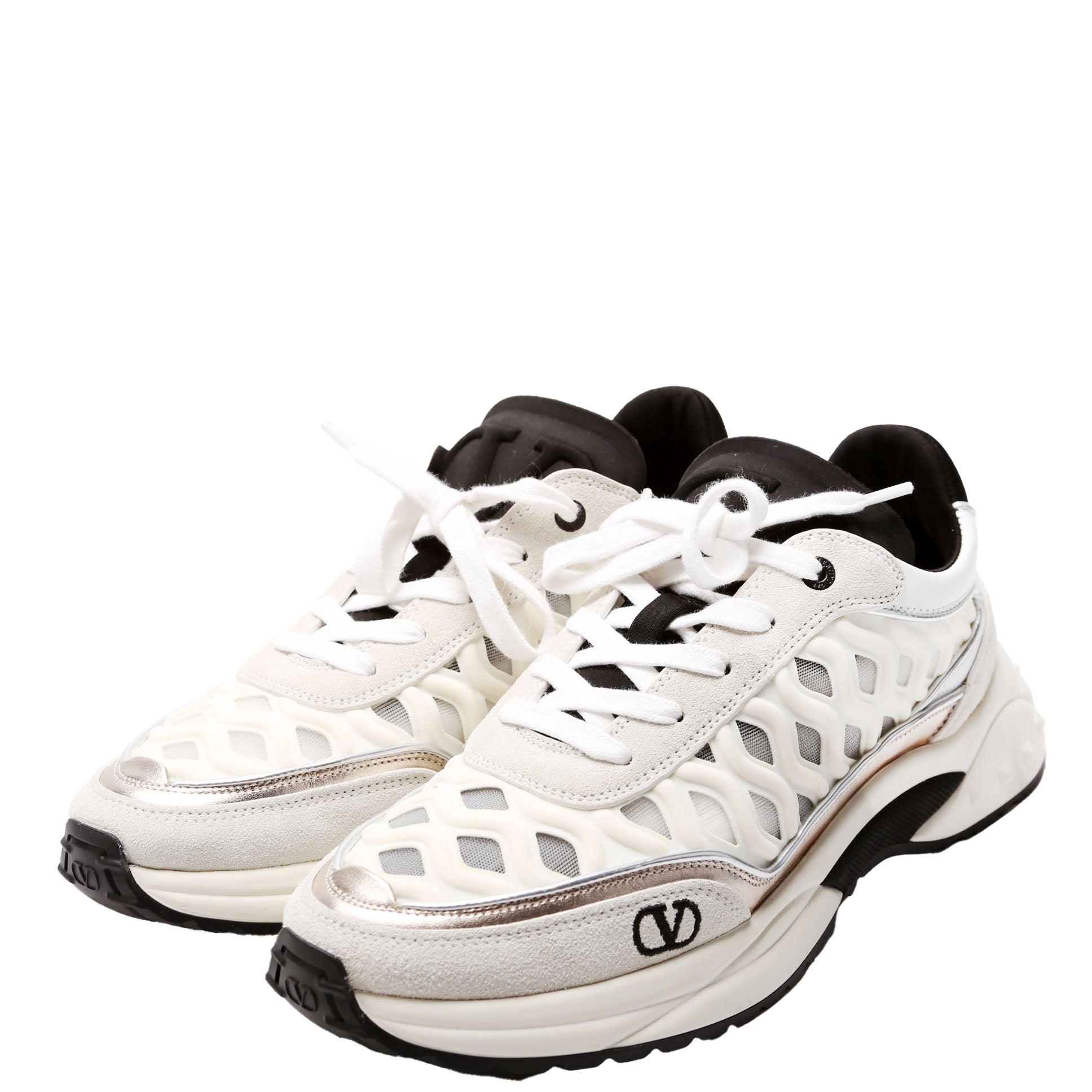 V Logo Go Runner Sneakers Size 38.5 White