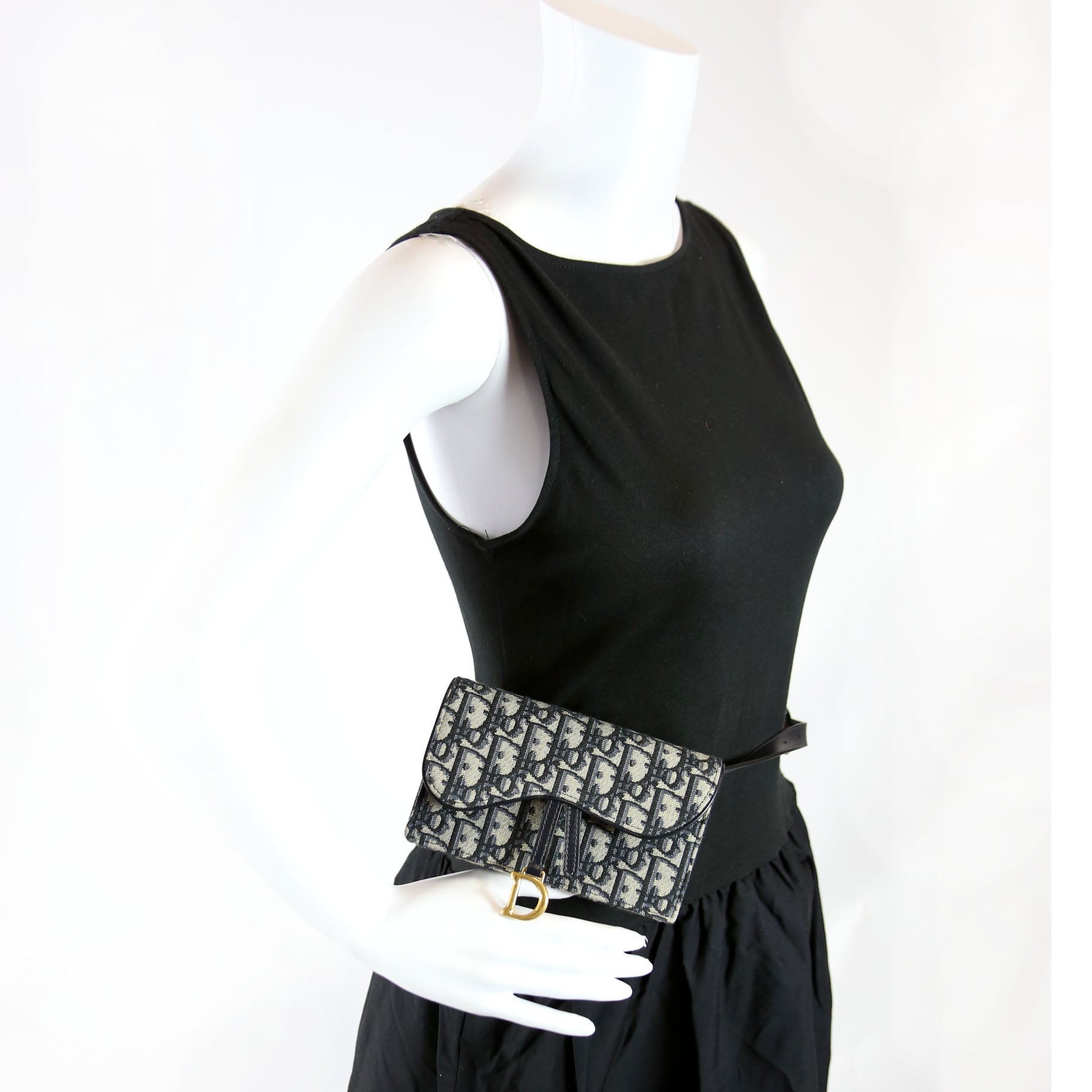 Slim Saddle Belt Bag Oblique