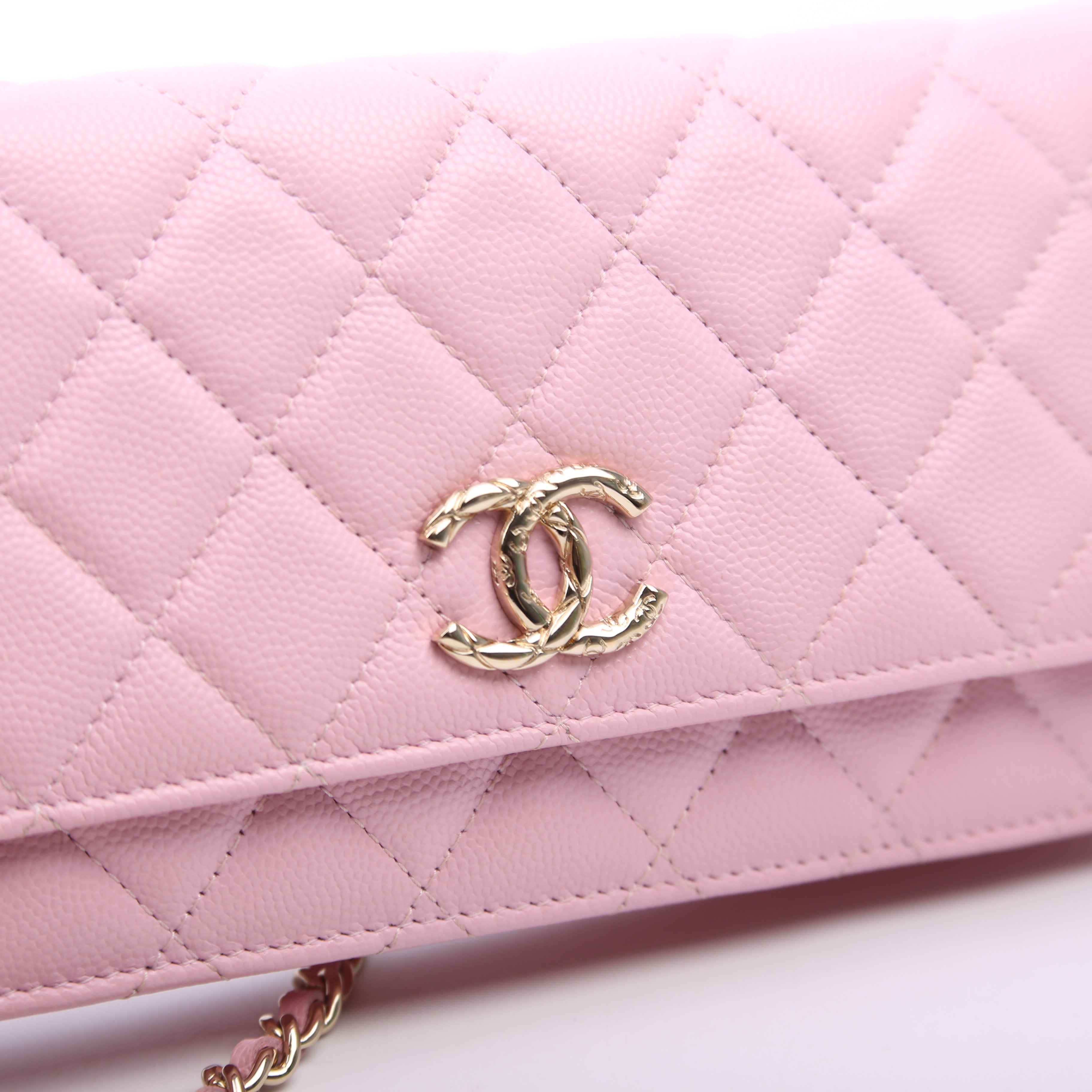 Clutch On Chain East West RFID Pink