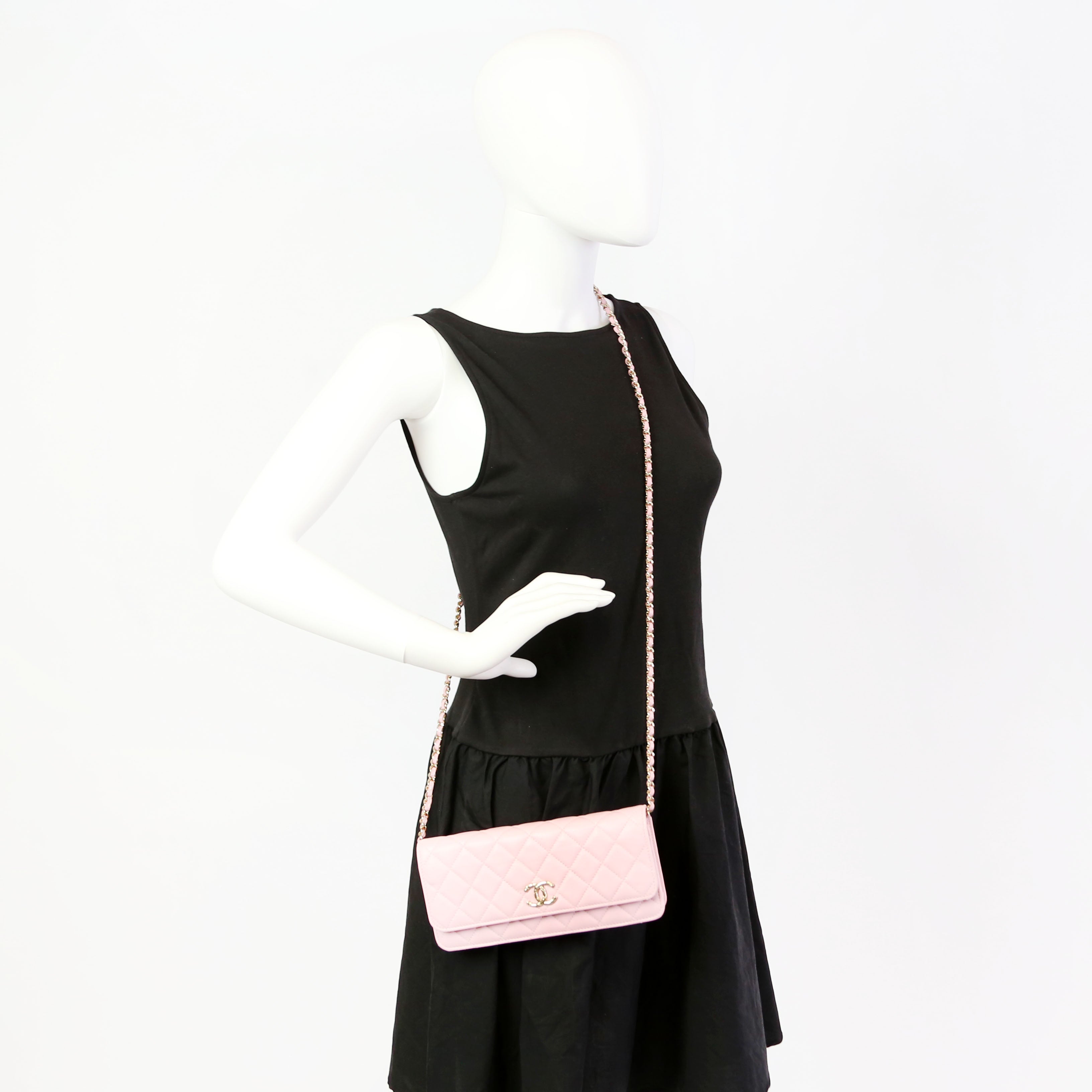 Clutch On Chain East West RFID Pink