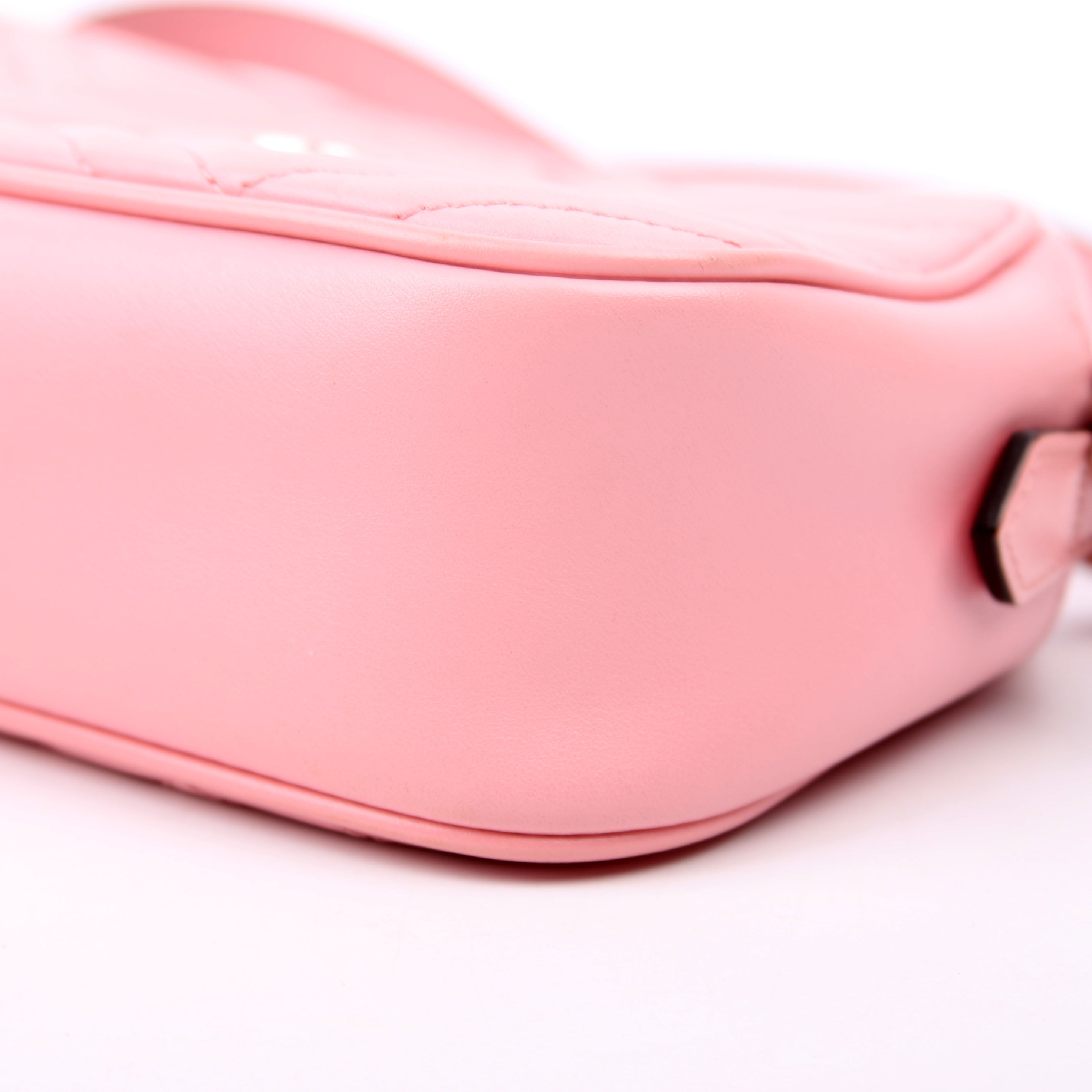 447632 Marmont Small Leather Camera Pink