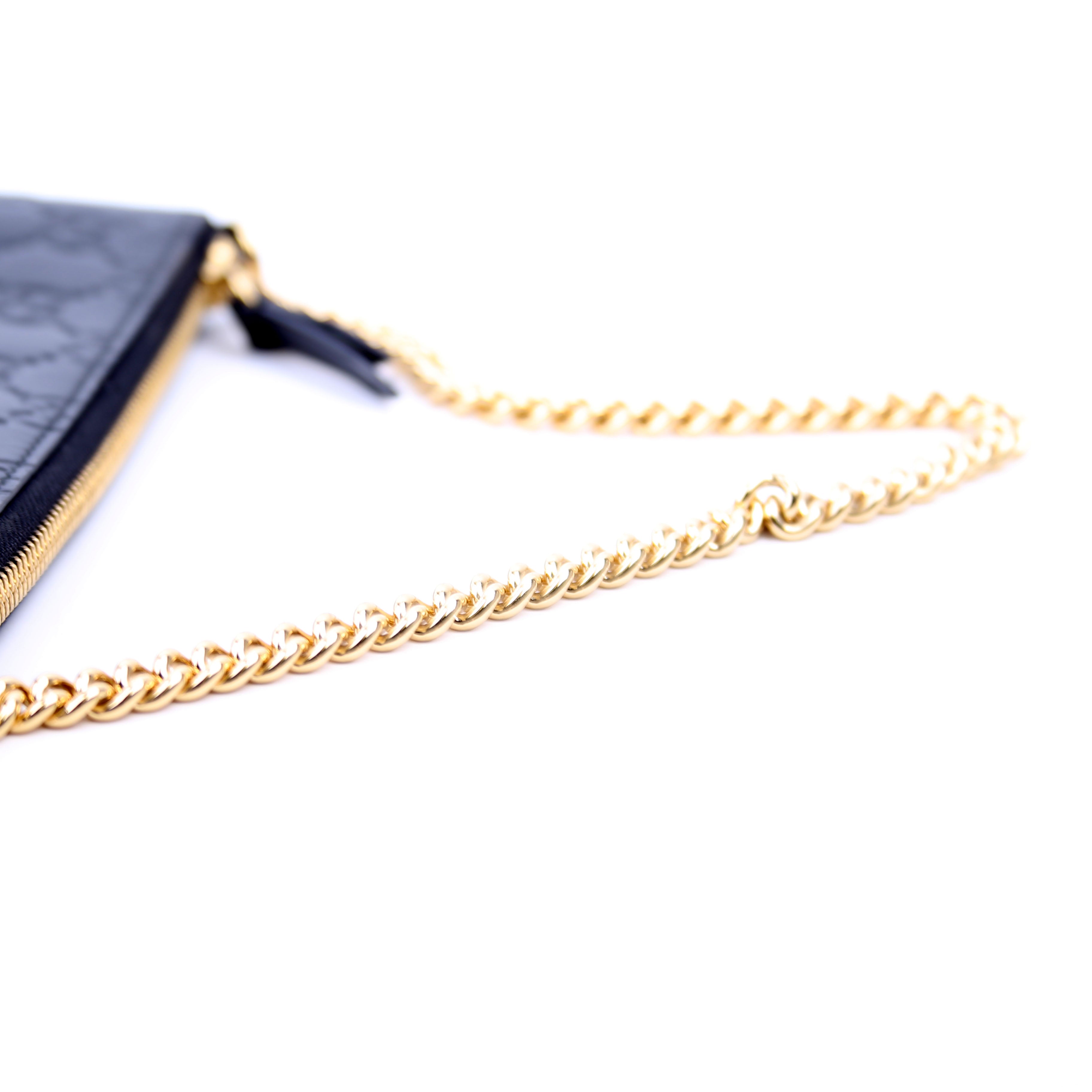 428449 GG Leather Wristlet Black