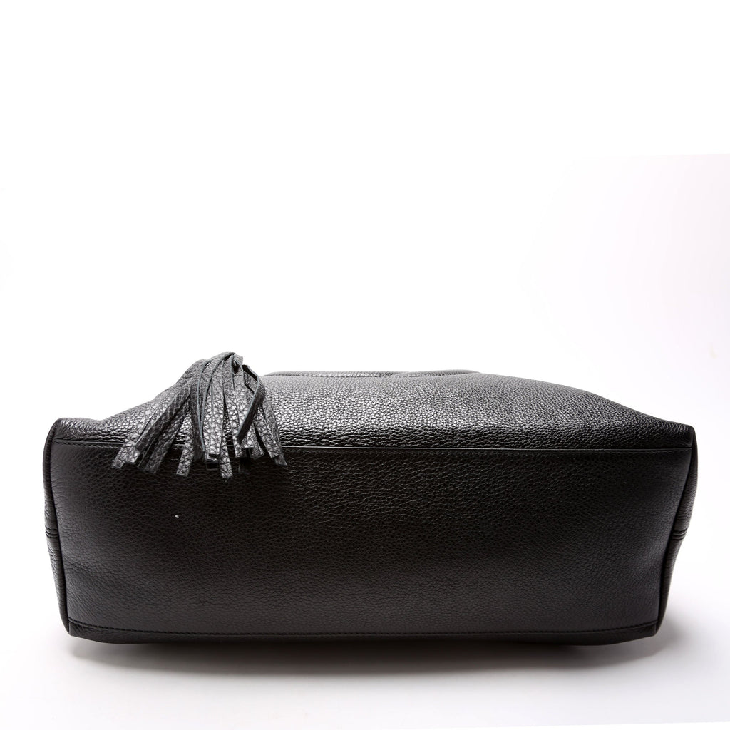 308982 Soho Leather Shoulder Medium Black