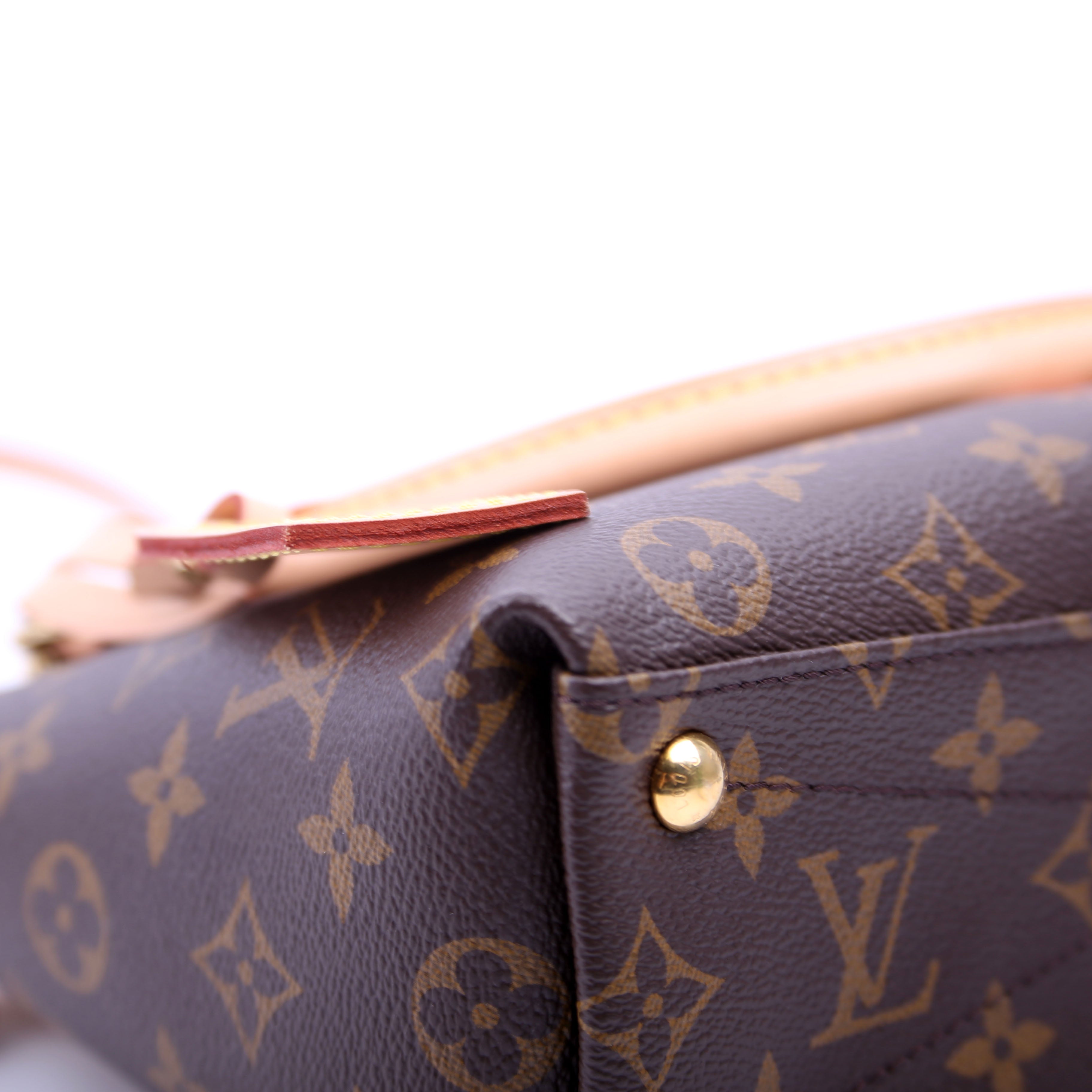 V tote BB Monogram Pink