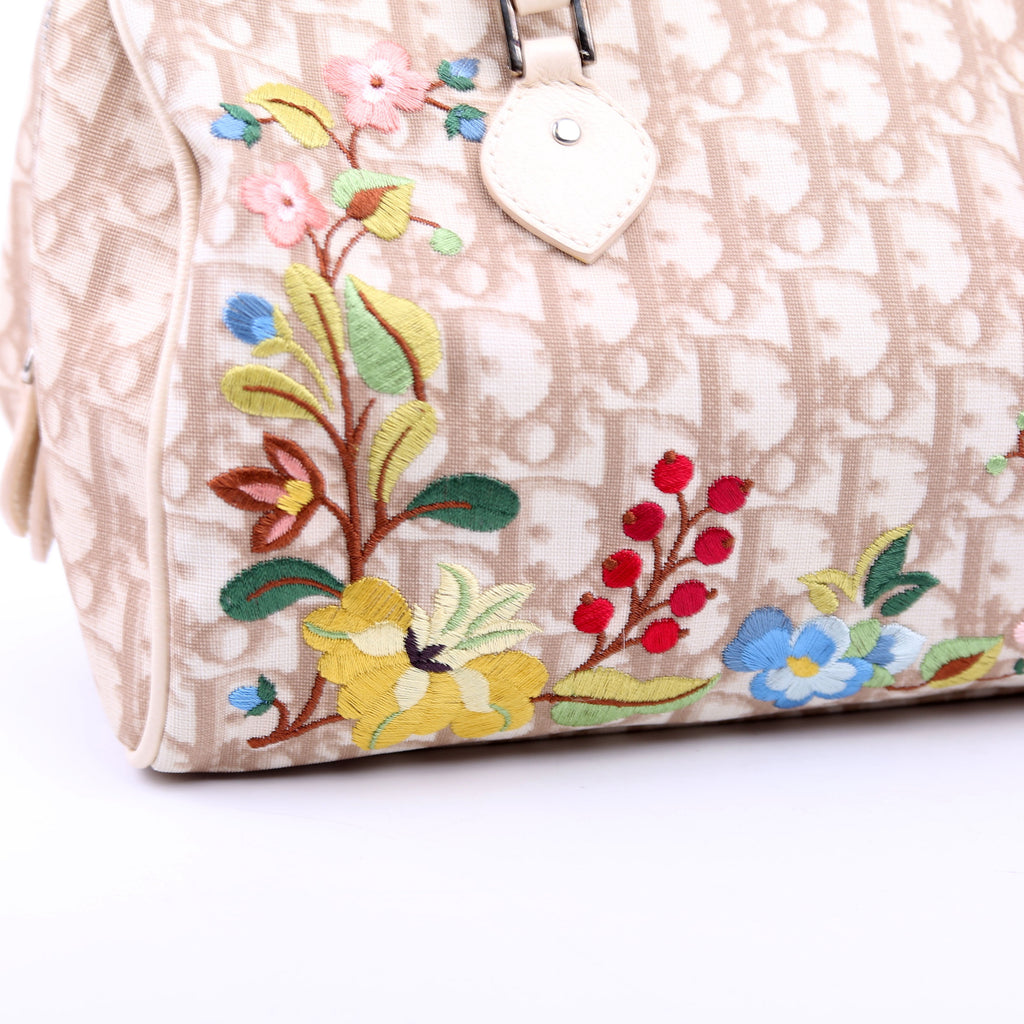 Diorissmo Boston Embroidered Flowers Beige
