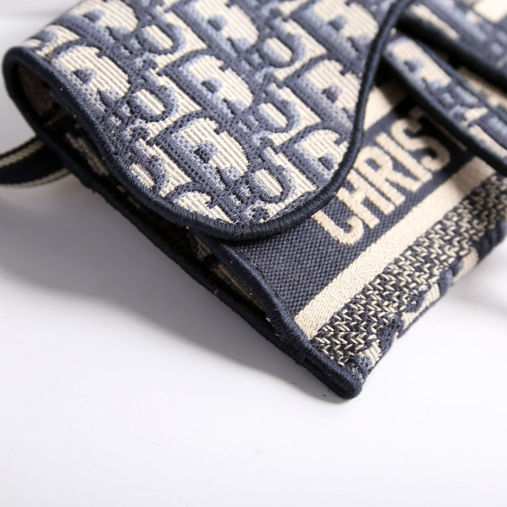 Slim Saddle Belt Bag Oblique