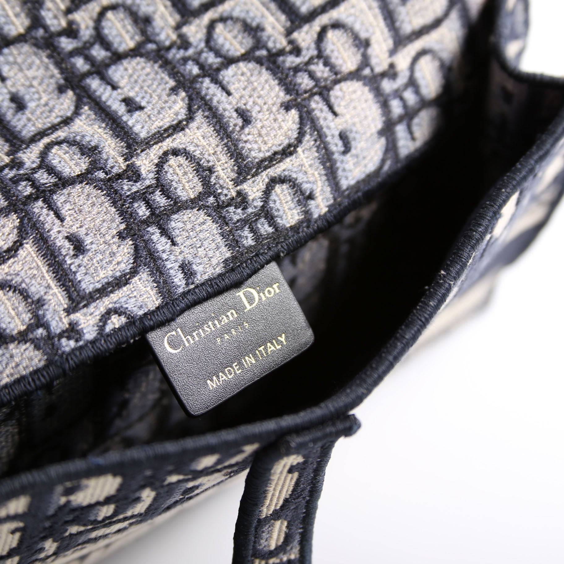 Slim Saddle Belt Bag Oblique