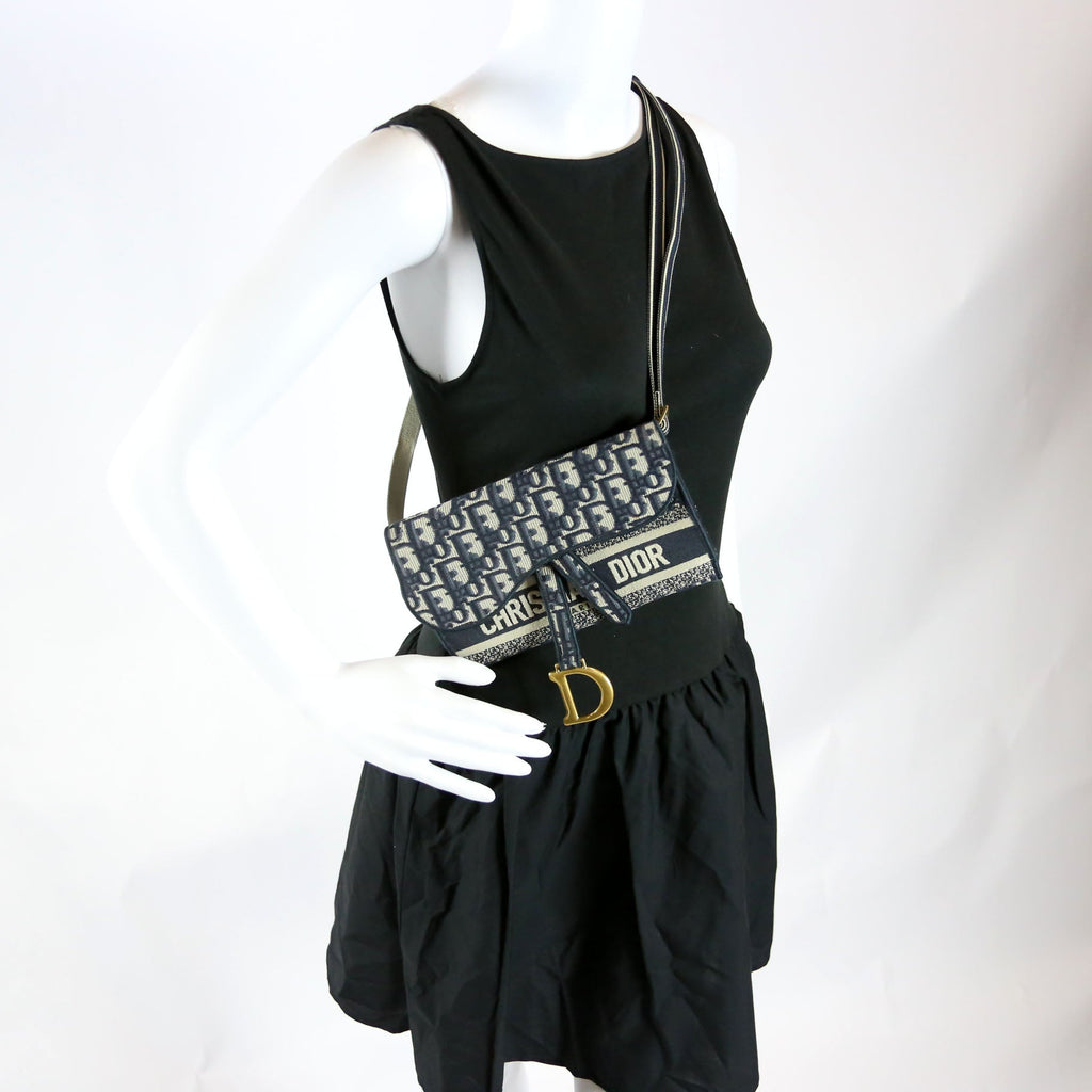 Slim Saddle Belt Bag Oblique