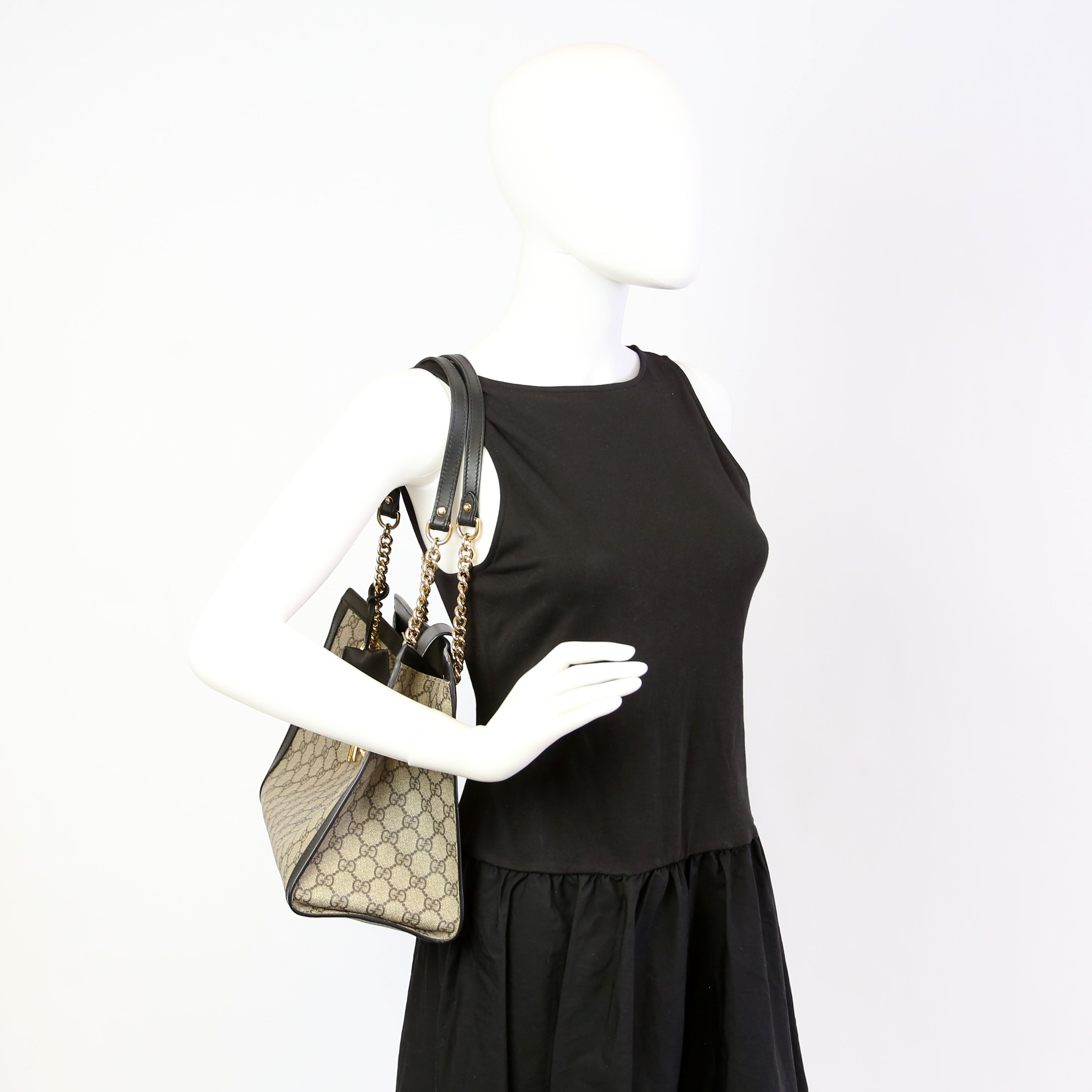 479197 Padlock GG Shoulder Medium Black
