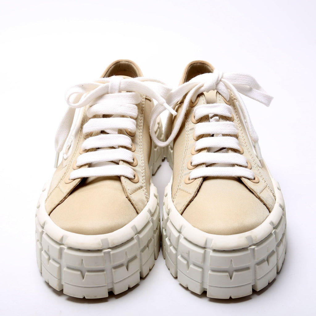 Double Wheel Sneakers Size 38 Beige