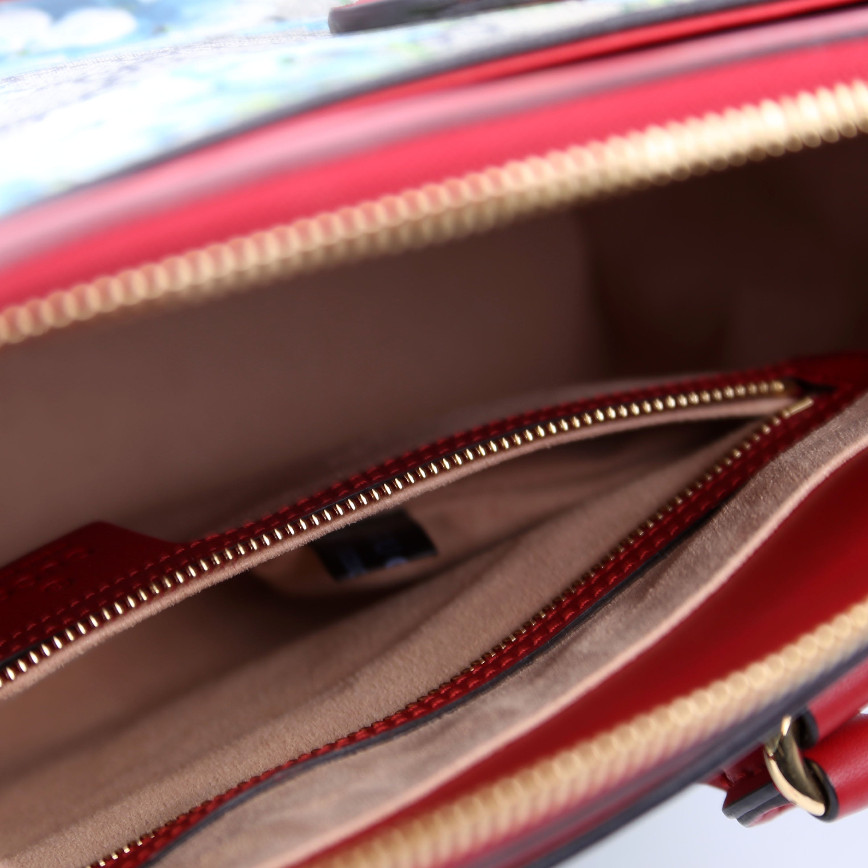 409534 GG Blooms Small Zip Tote Red