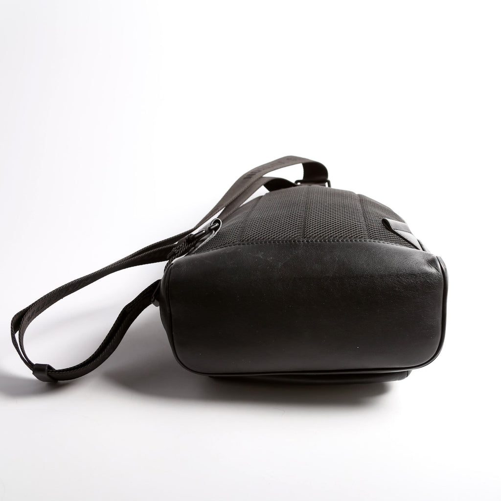 Racer Sling Shadow Monogram
