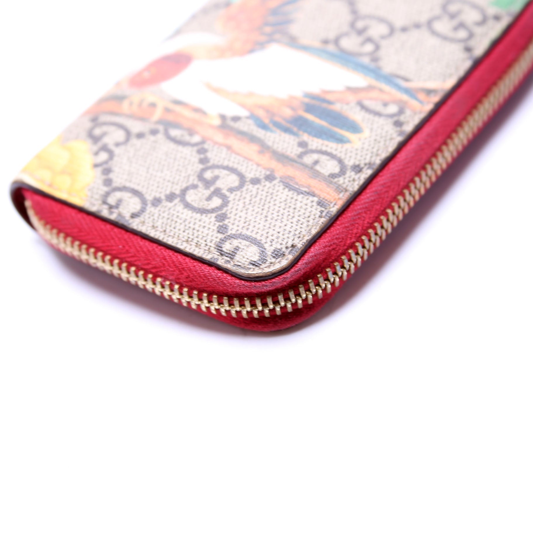 424897 GG Supreme Tian Zip Around Card Case Beige/Red