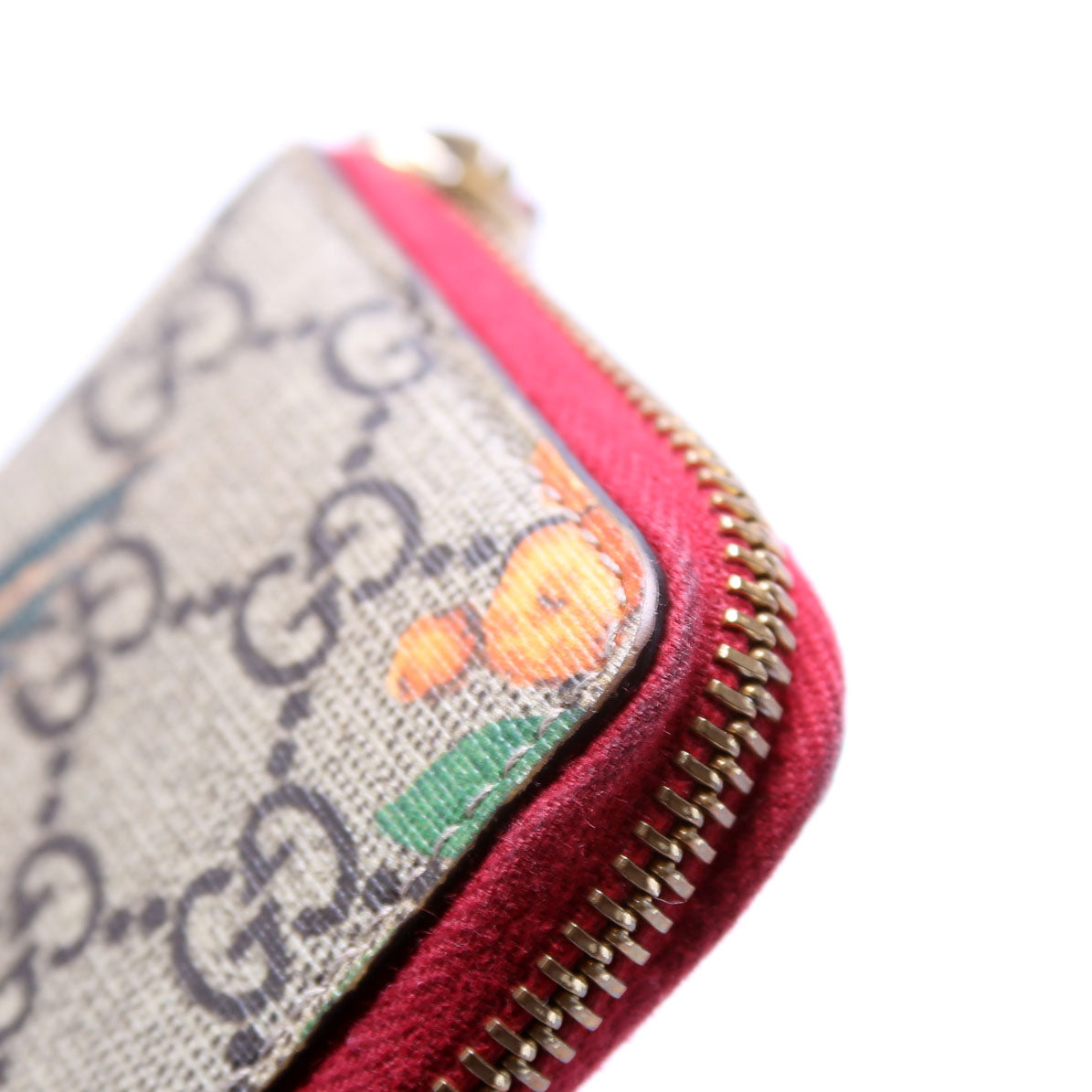 424897 GG Supreme Tian Zip Around Card Case Beige/Red