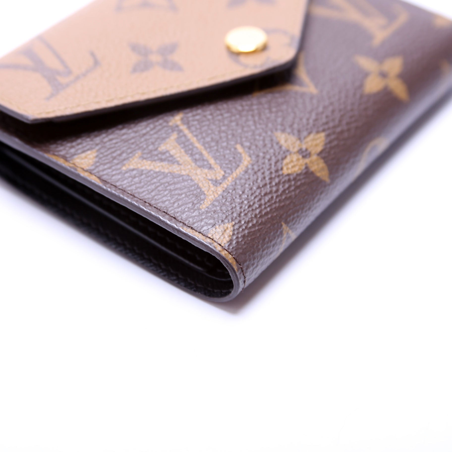 Victorine Wallet Reversed Monogram