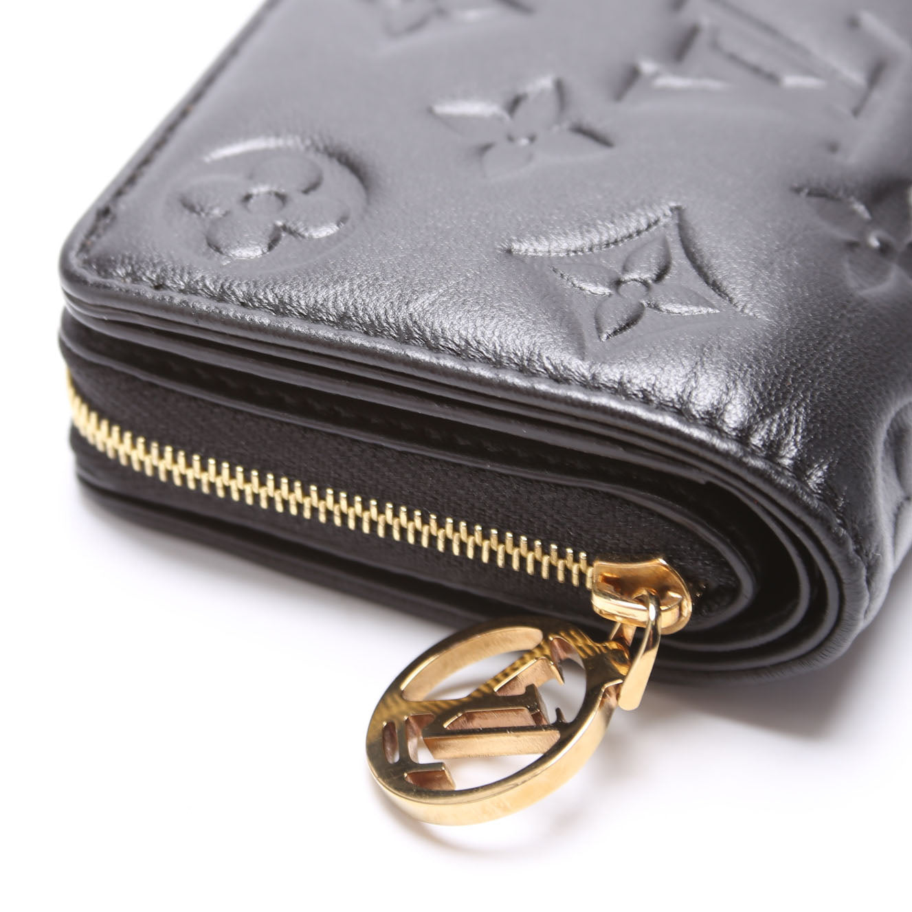 Lou Coussin Wallet Lambskin Black