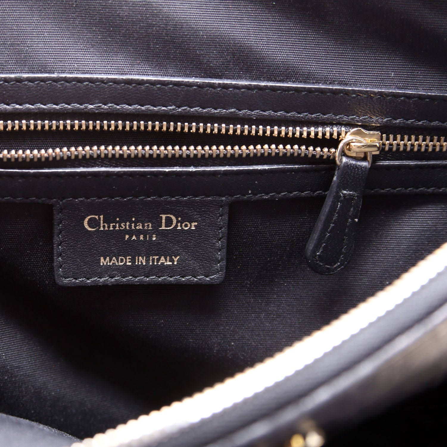 Soft Zip Shopping Tote Lambskin Small Black