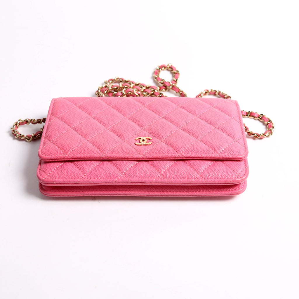 Wallet On Chain Classic Quilted Caviar Pink