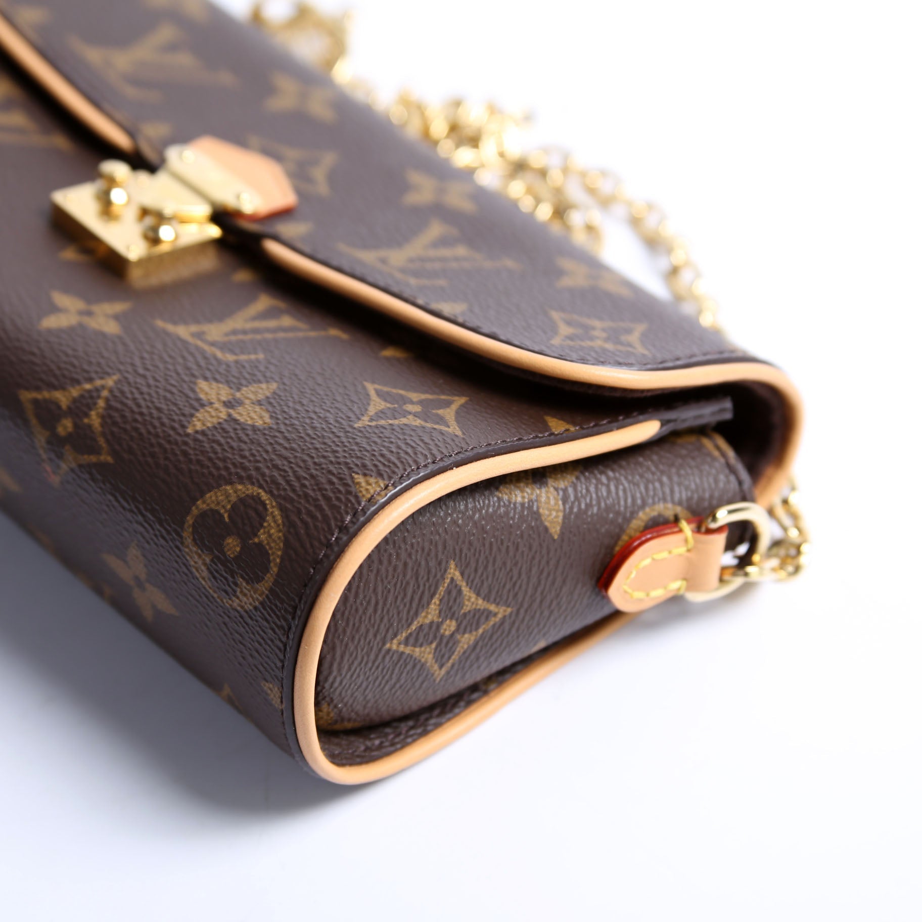 Pochette Cameille Monogram