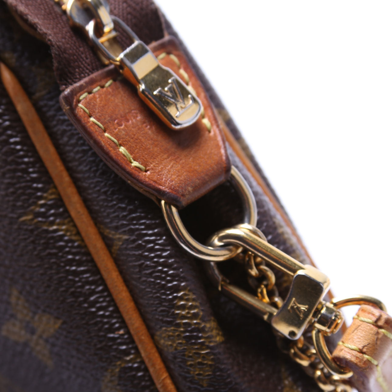 Eva Clutch Monogram