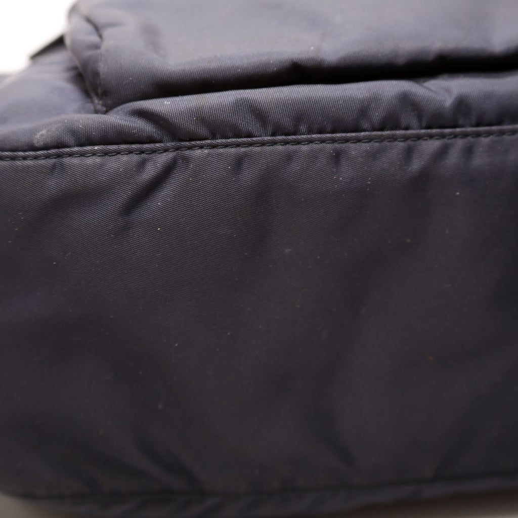 Tessuto Nylon Saffiano Messenger Bag Navy