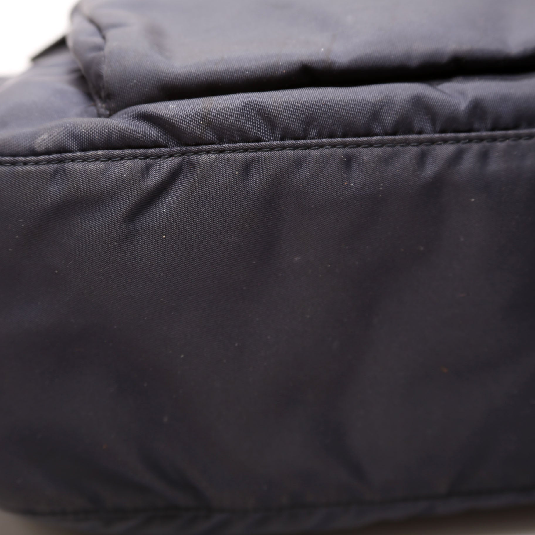 Tessuto Nylon Saffiano Messenger Bag Navy