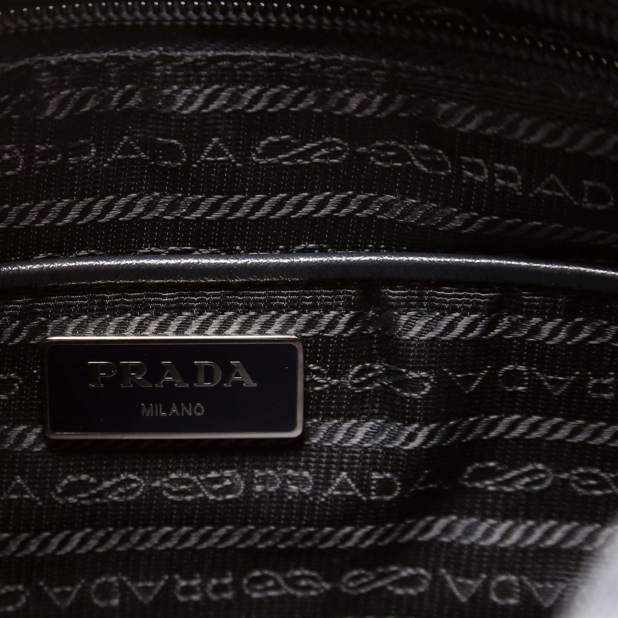 Tessuto Nylon Saffiano Messenger Bag Navy