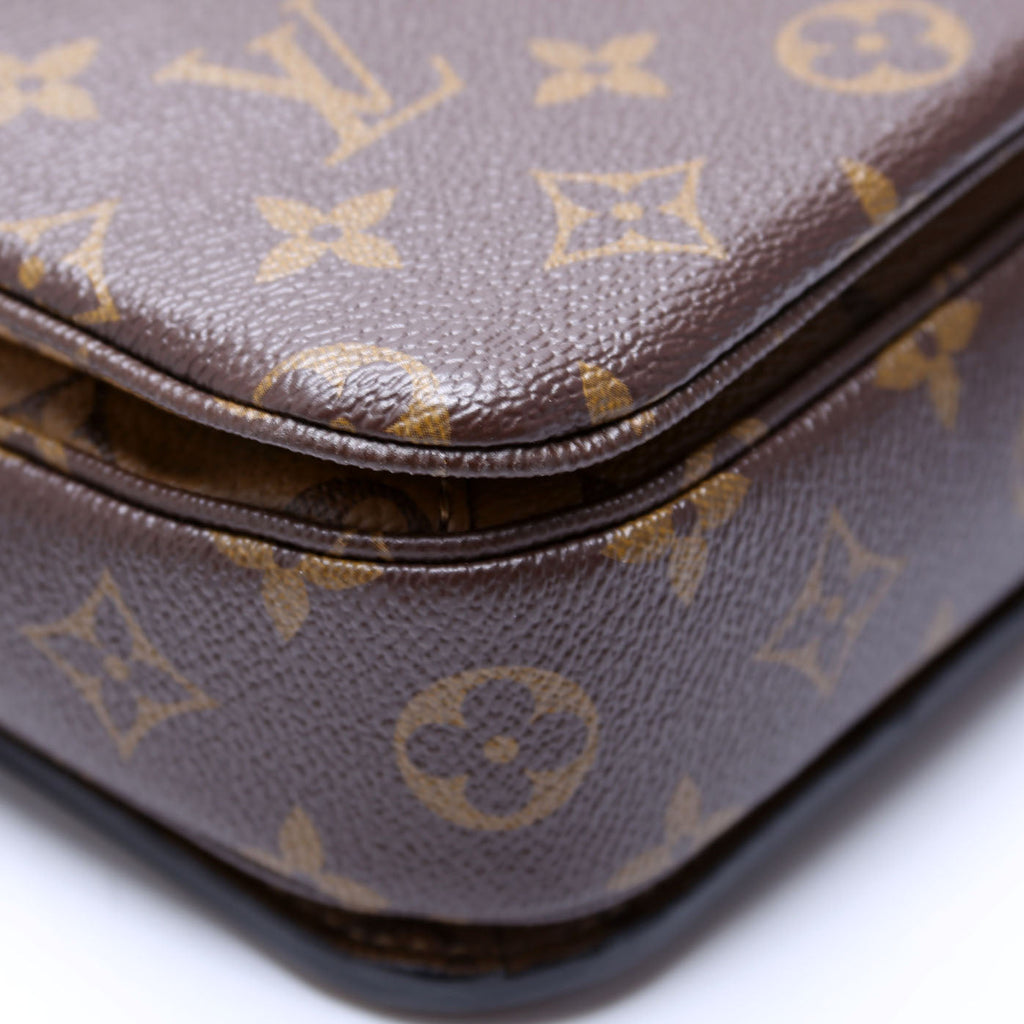 Pochette Metis Reverse Monogram Brown/Black/Gold