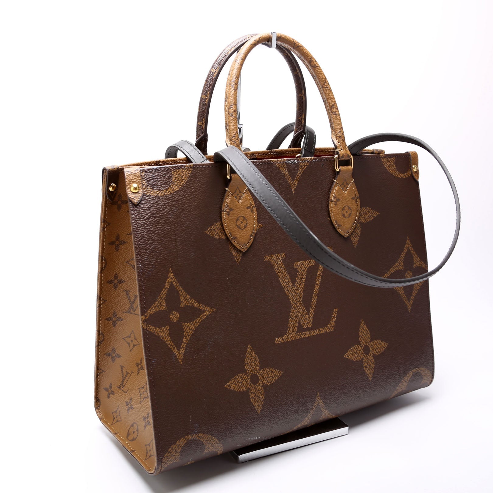 ONTHEGO MM Monogram Reverse