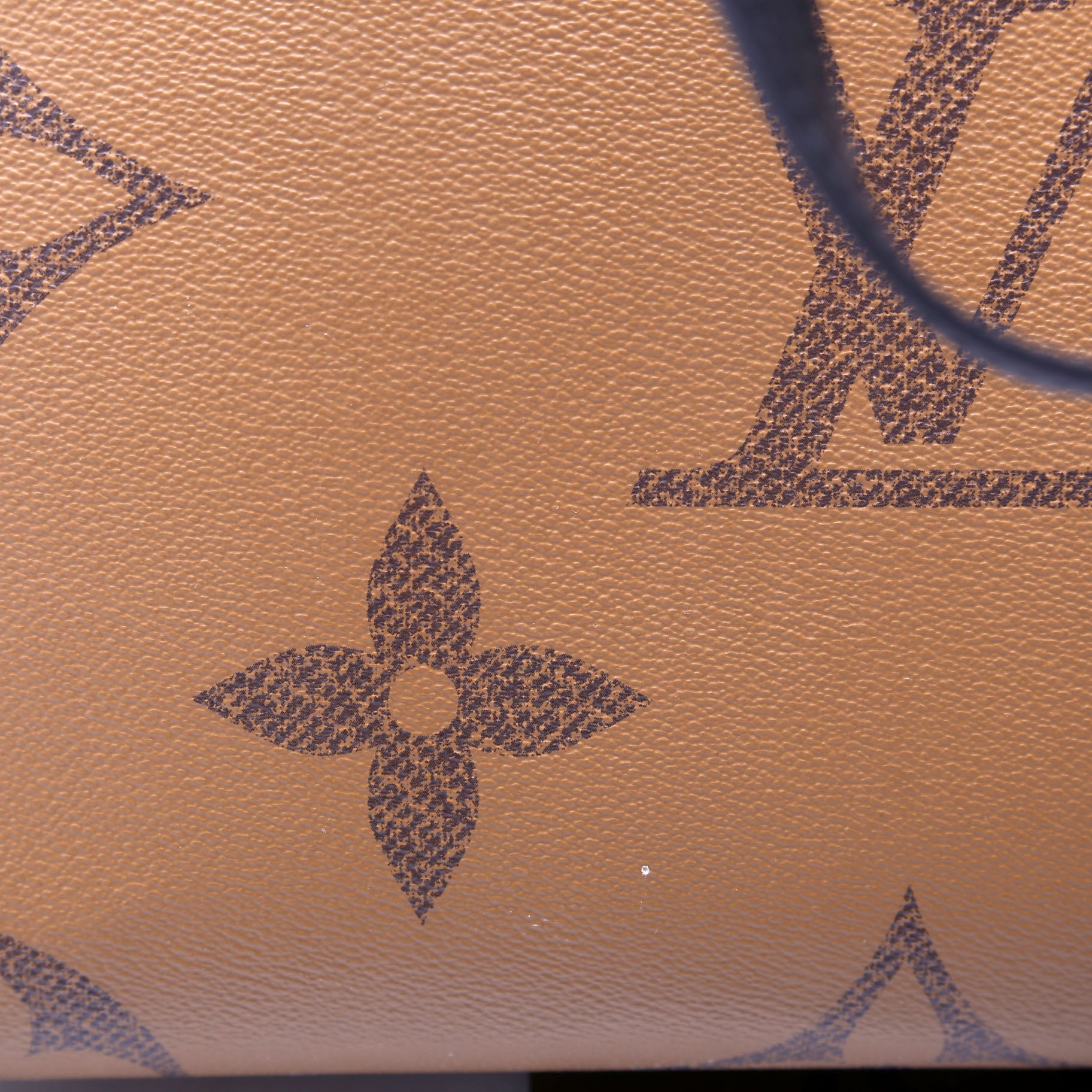 ONTHEGO MM Monogram Reverse