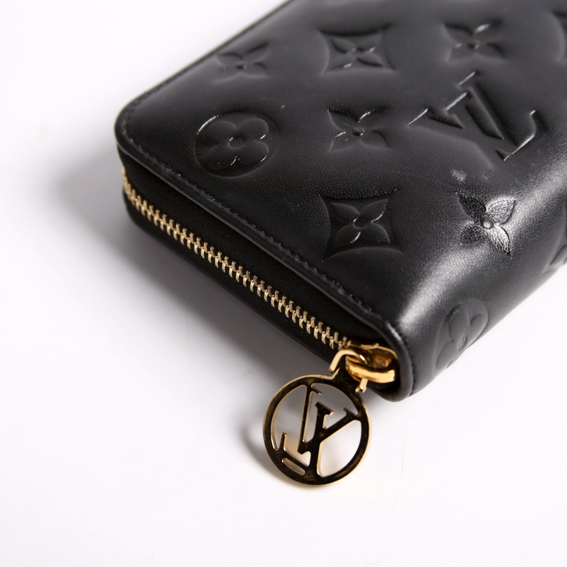 Coussin Zippy Wallet Lambskin Black