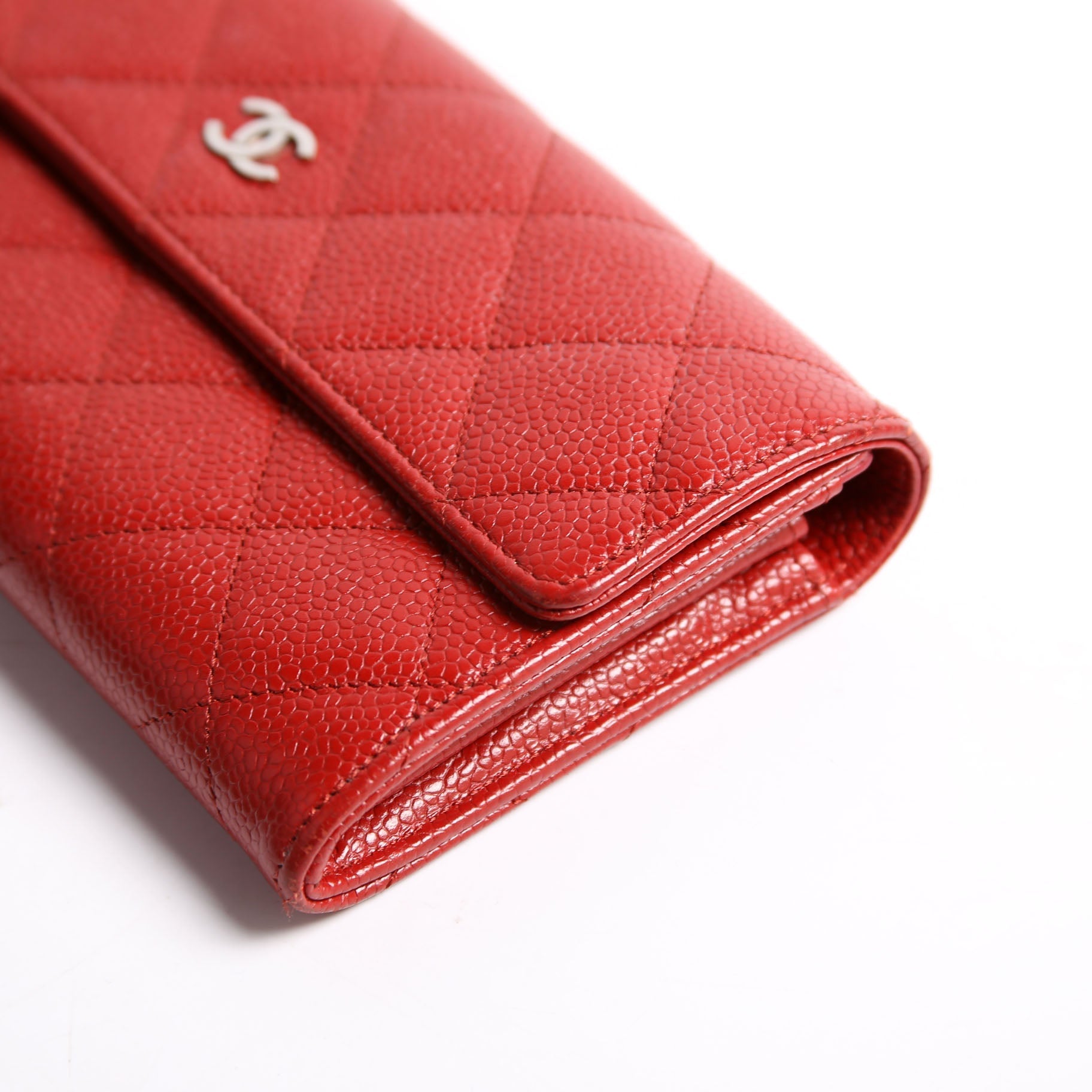 Caviar Quilted Large Flap Wallet 21M Red
