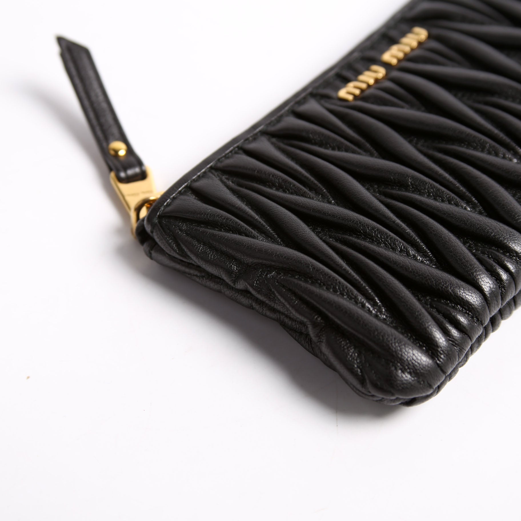 Matelasse Leather Zip Pouch Black