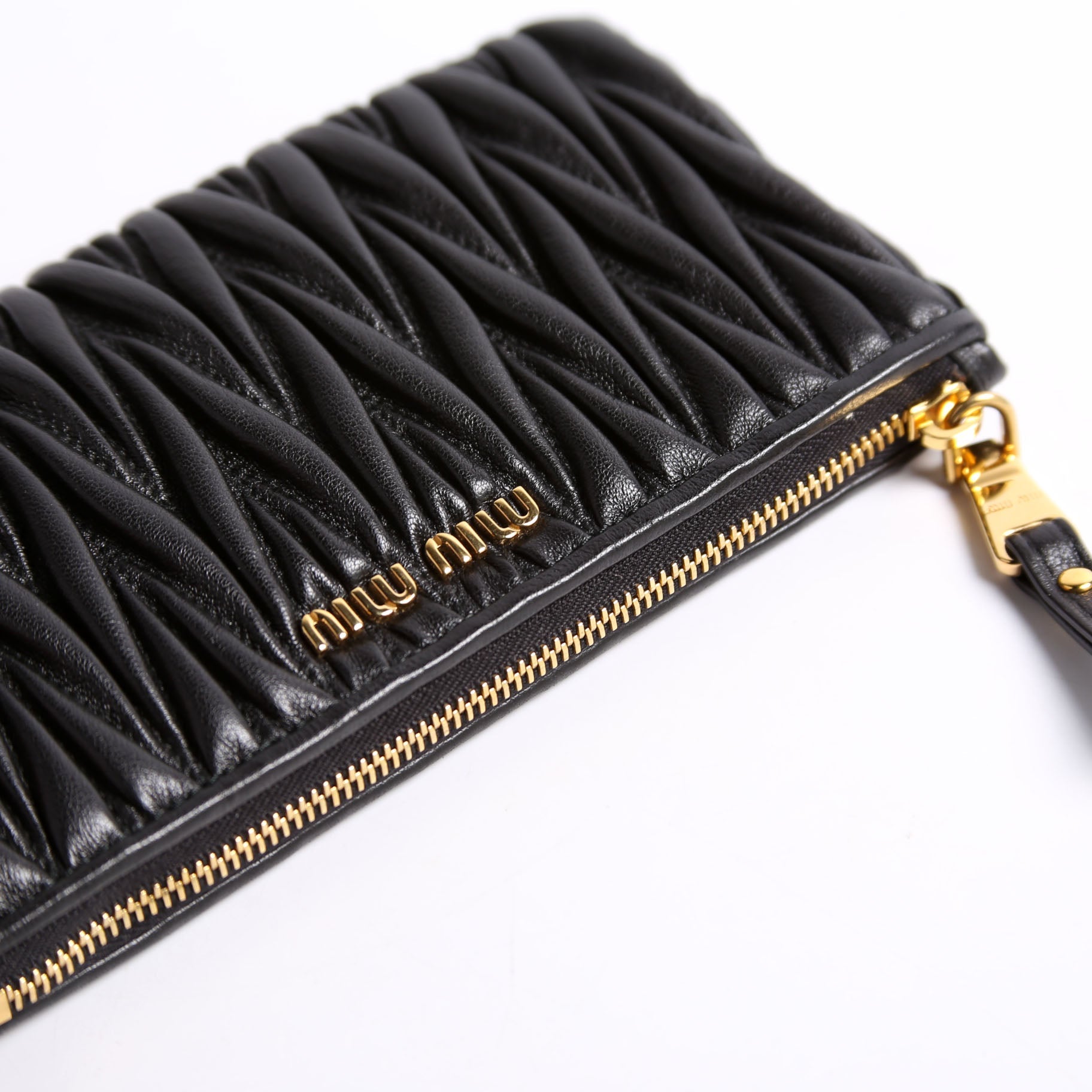 Matelasse Leather Zip Pouch Black