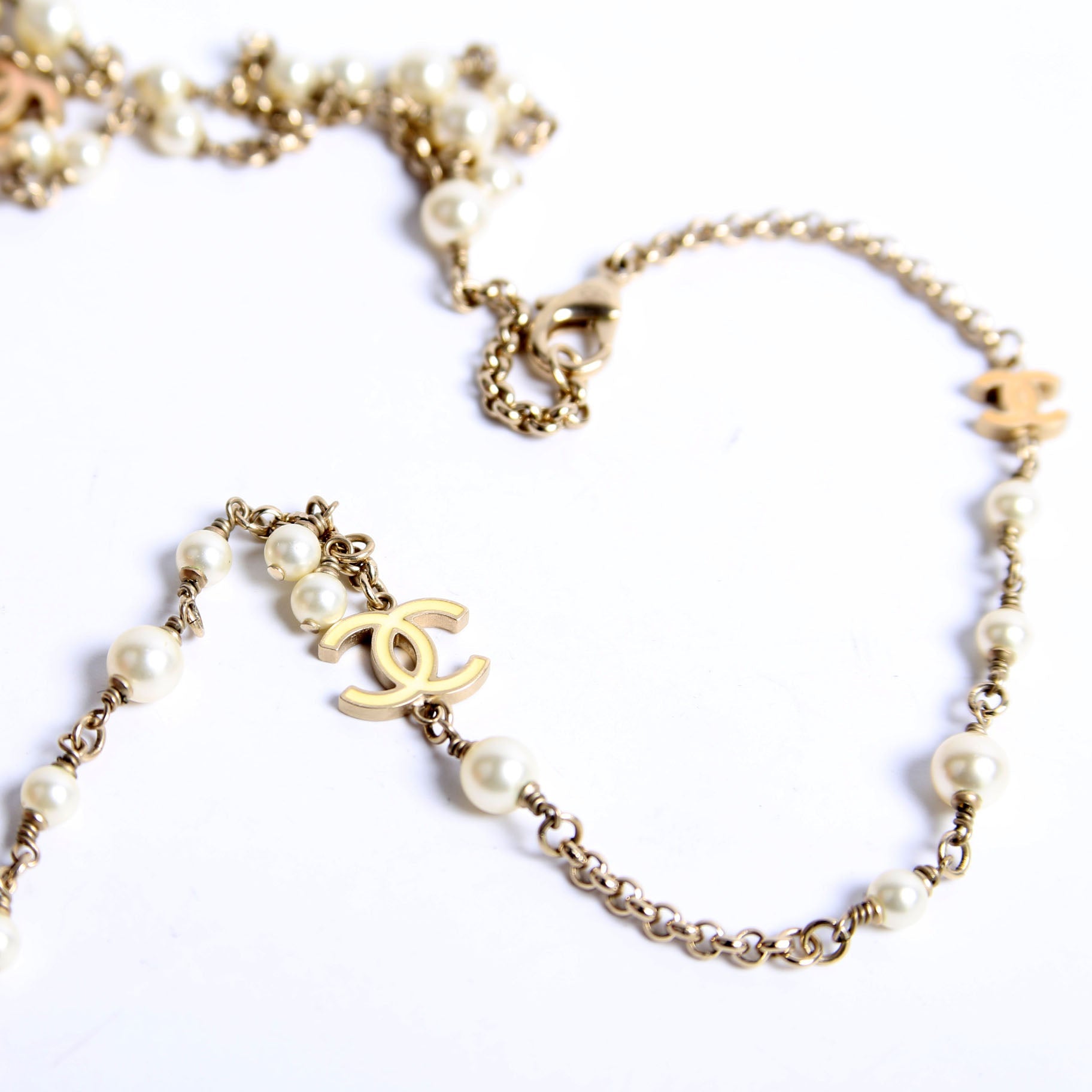 Enamel CC Pearl Long Necklace Pearl/Gold