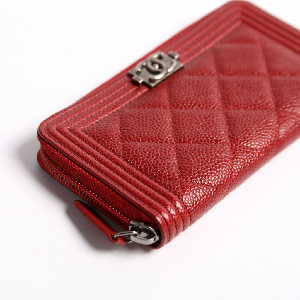 Boy Wallet Zip Around Small Quilted Caviar 20M Red
