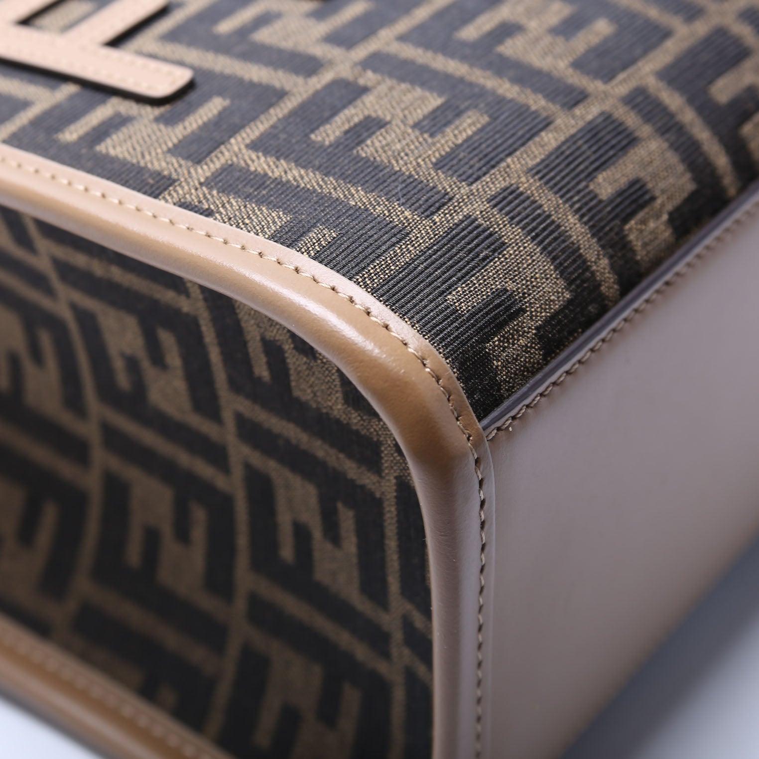 8BH394 Sunshine Shopper Small FF Canvas Brown