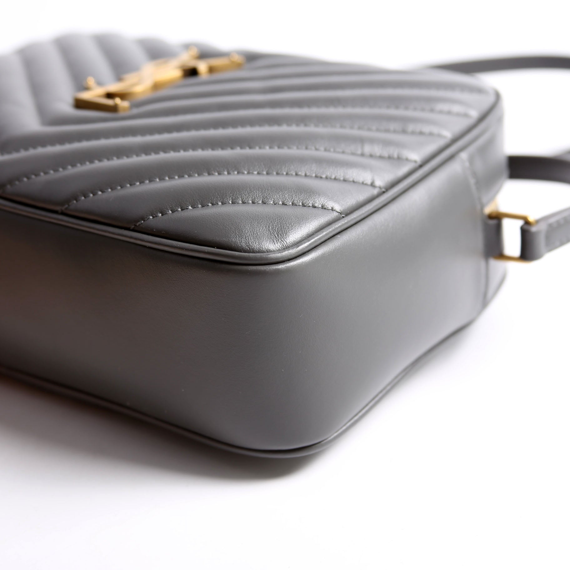 Lou Camera Bag Chevron 715232 Grey