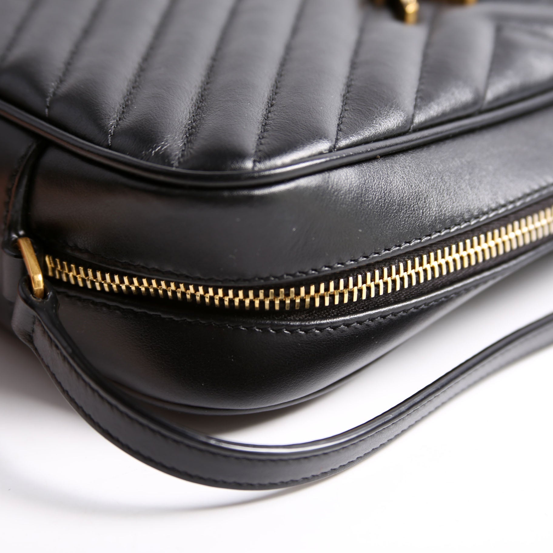 Lou Camera Bag Chevron 715232 Black
