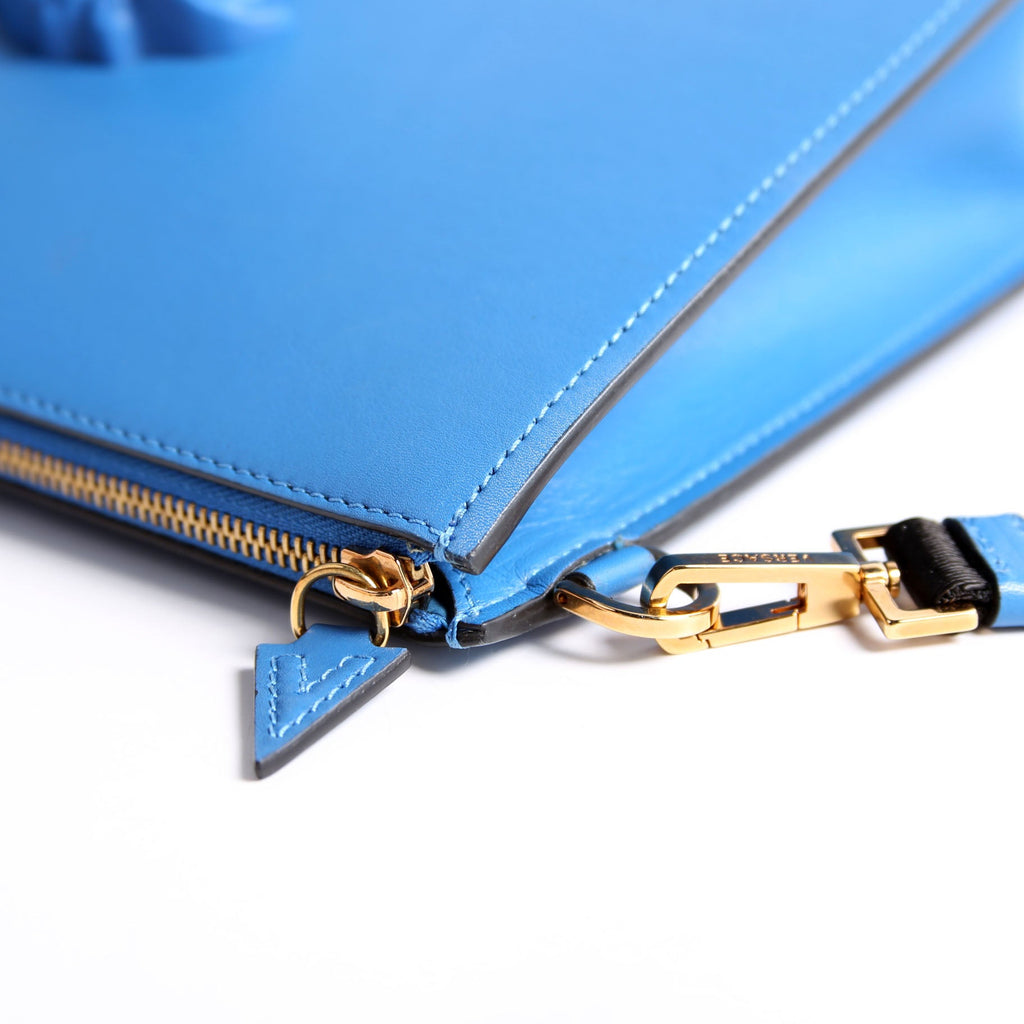 La Medusa Large Wristlet Pouch Blue